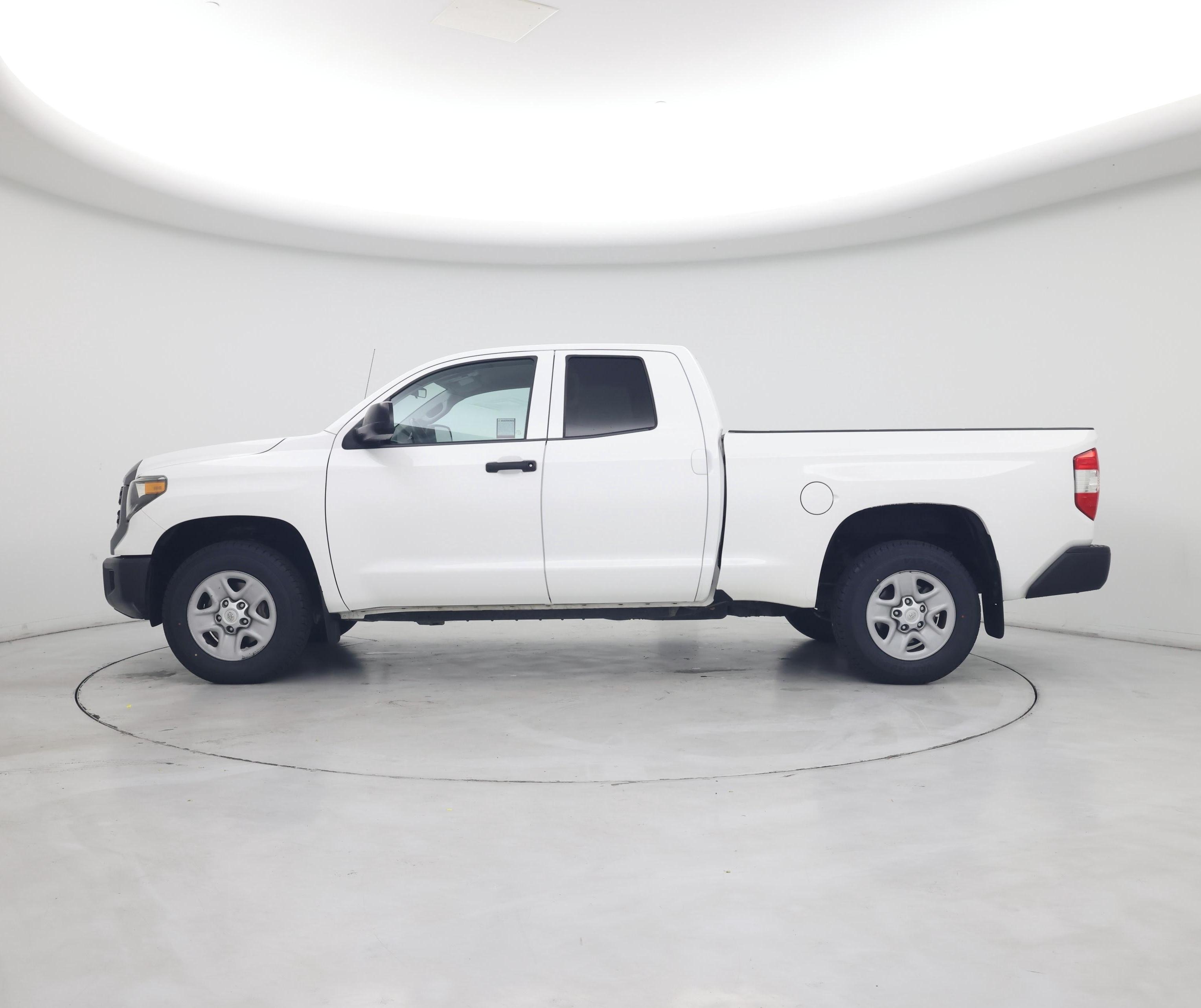 Thumbnail: 2018 Toyota Tundra - 3