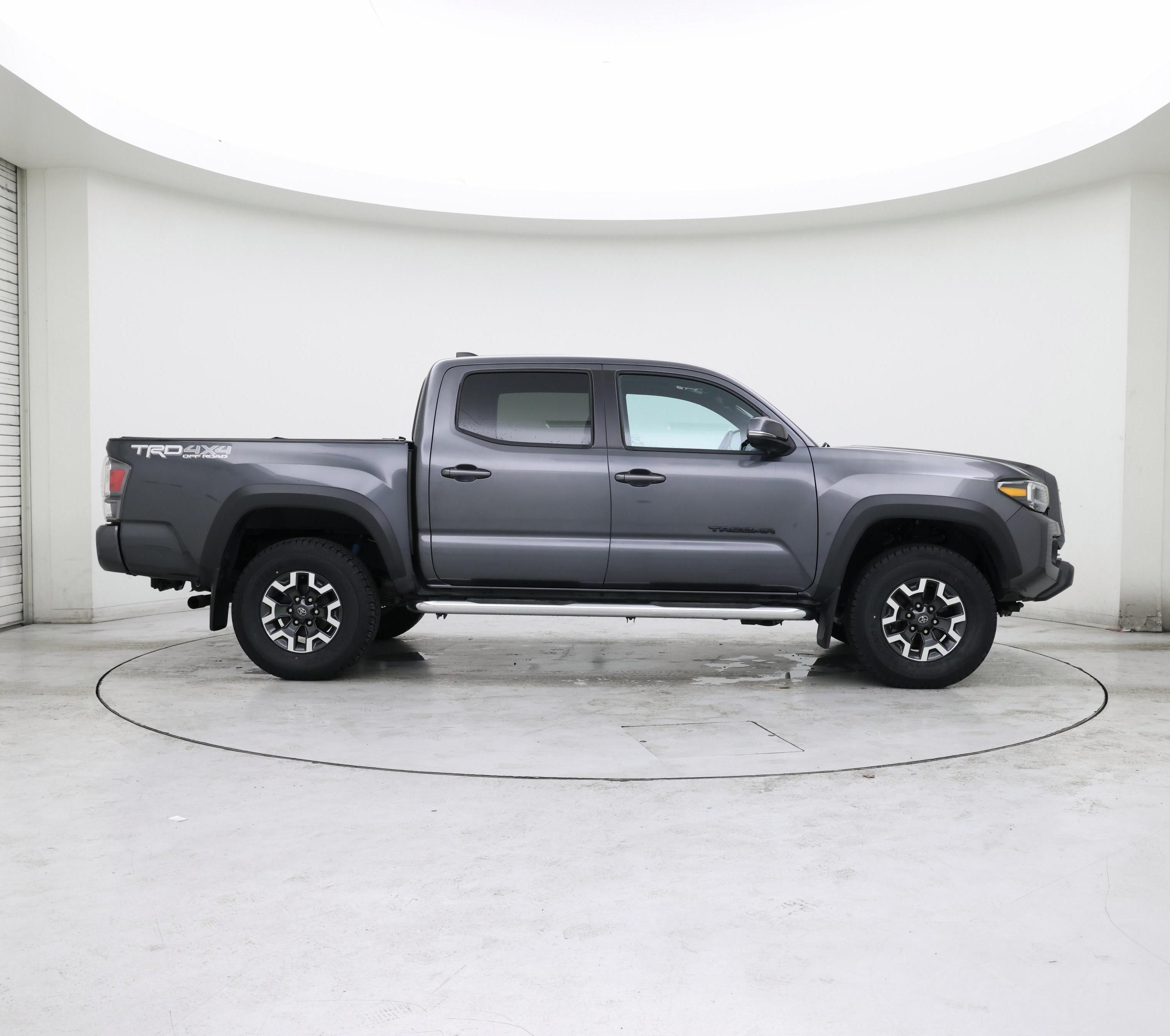 Thumbnail: 2021 Toyota Tacoma - 7