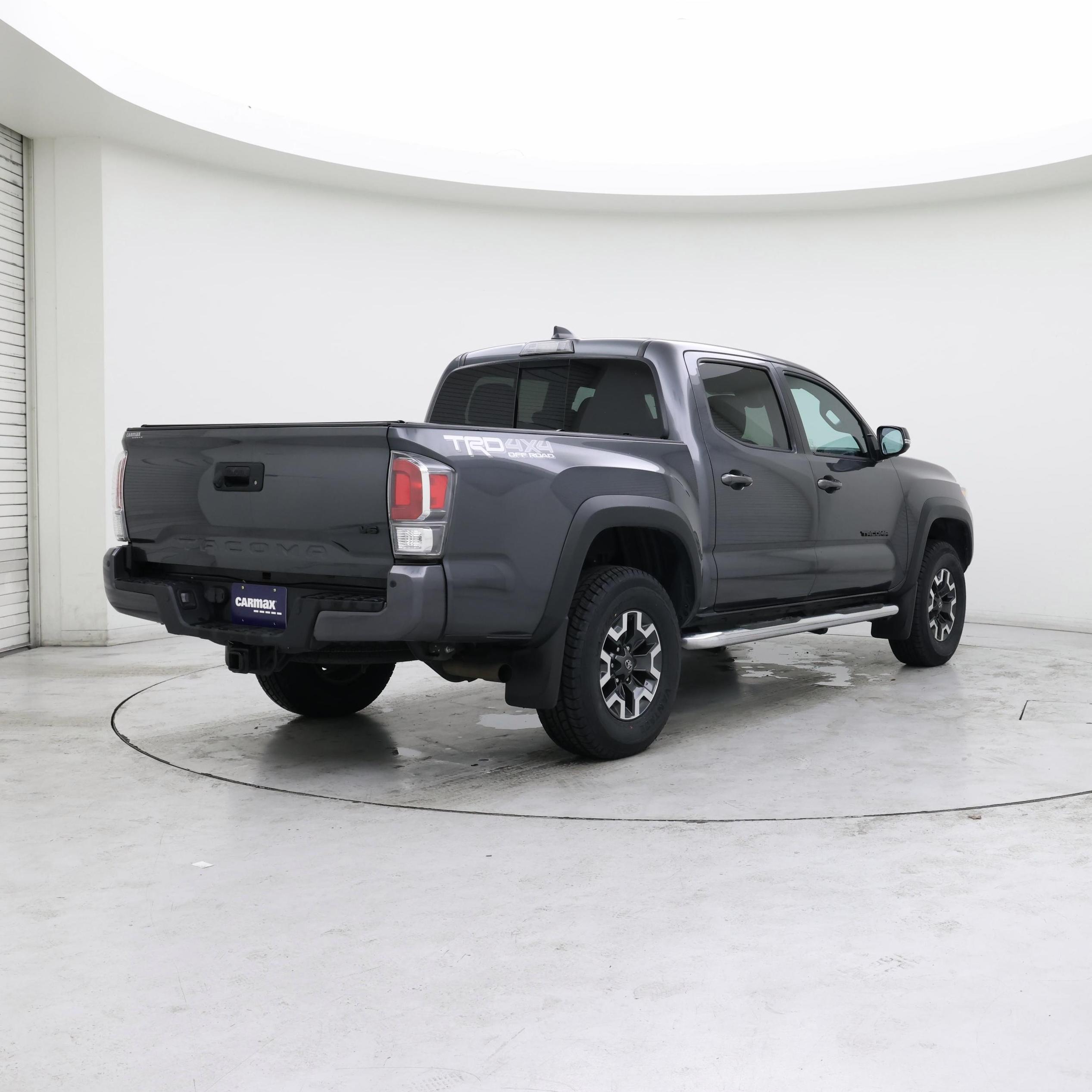 Thumbnail: 2021 Toyota Tacoma - 8