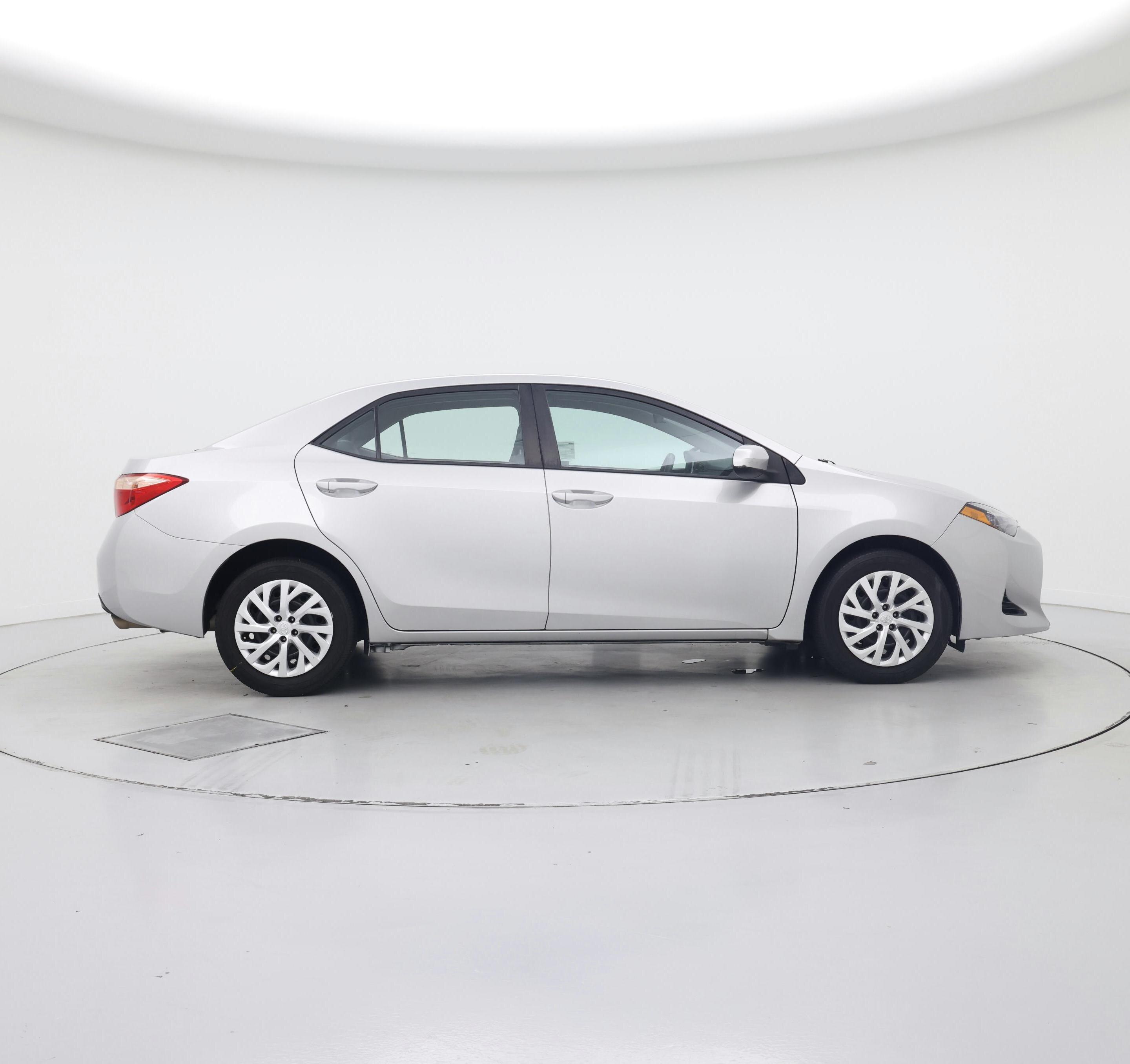 Thumbnail: 2017 Toyota Corolla - 7