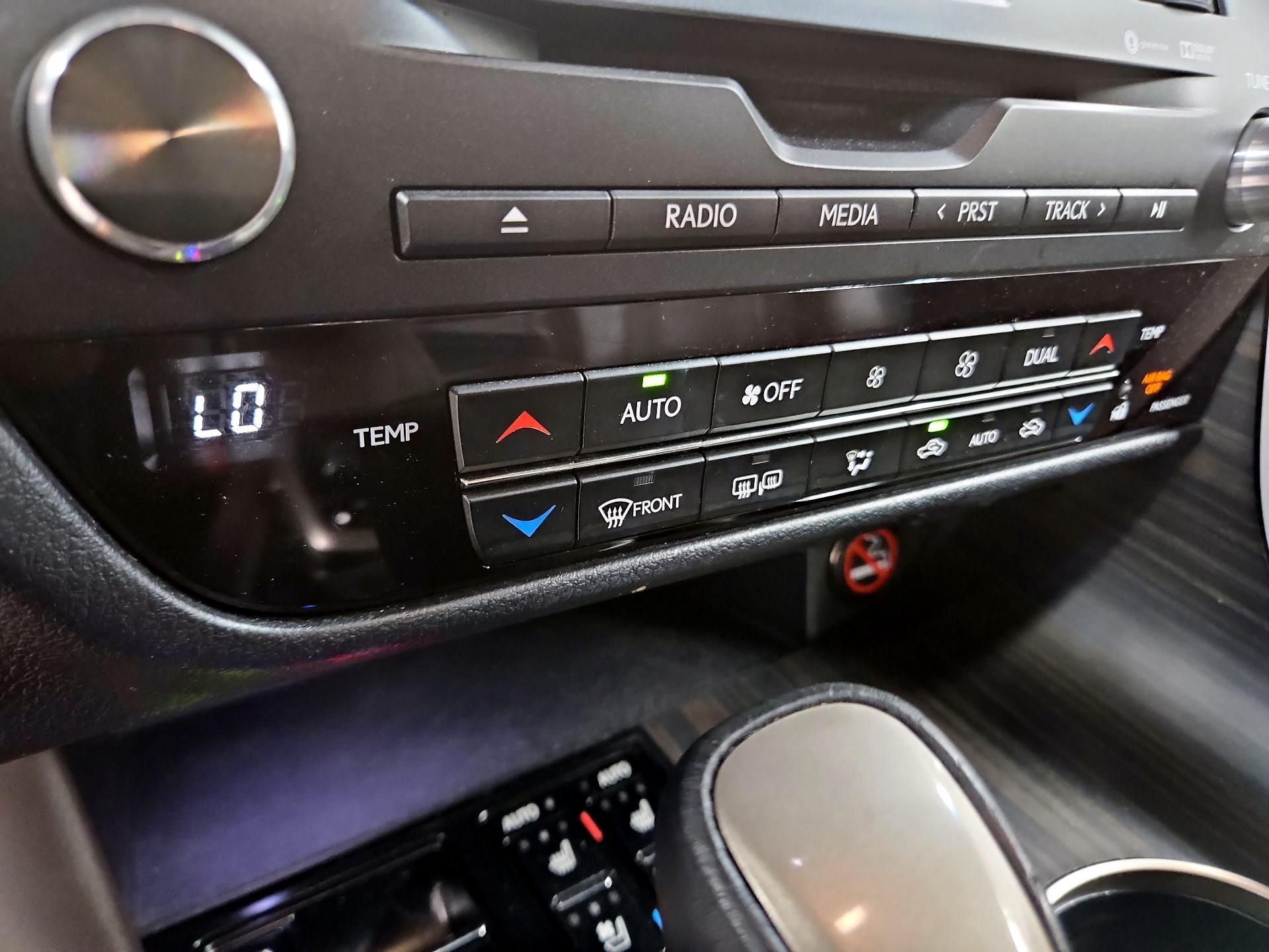 Thumbnail: 2018 Lexus RX - 17