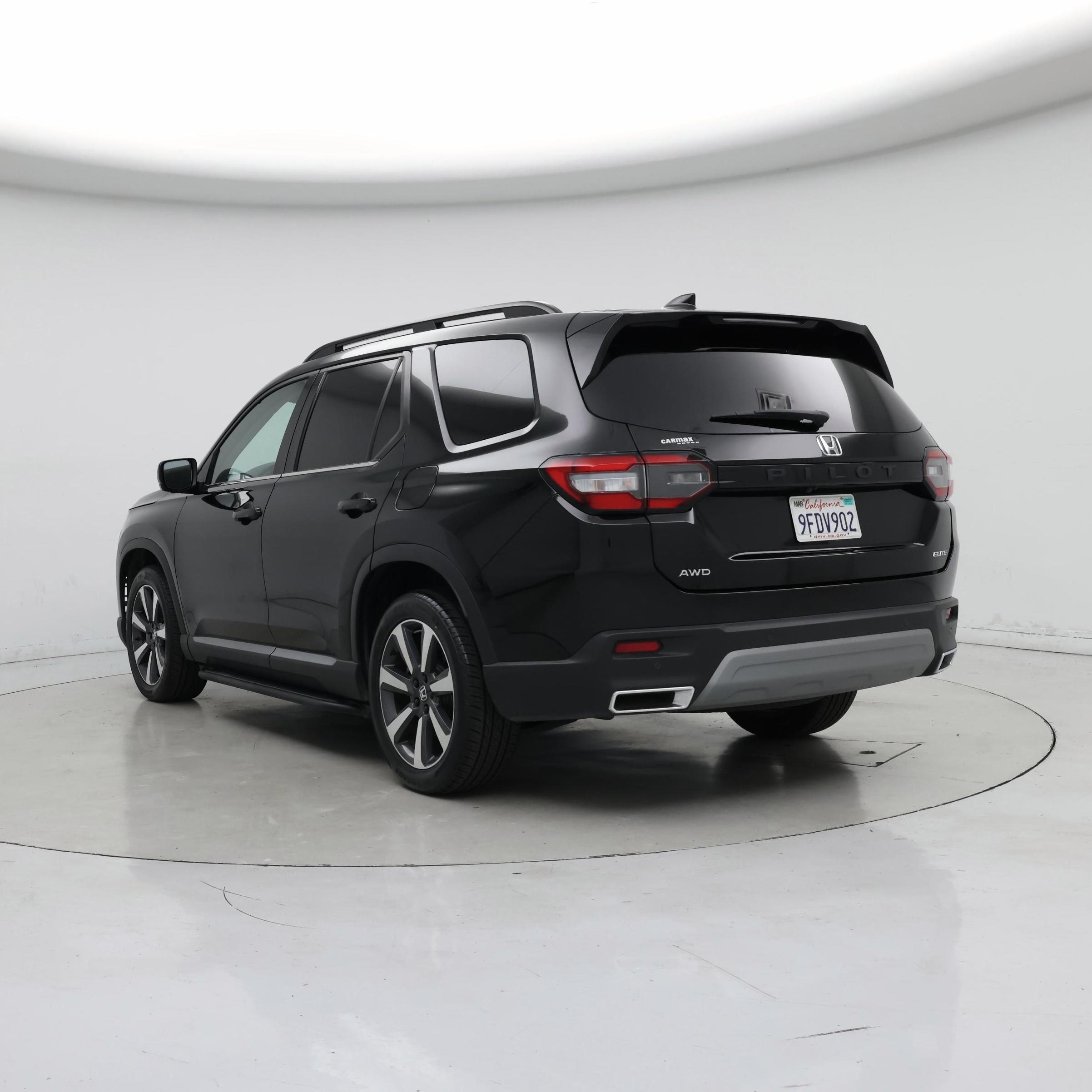 Thumbnail: 2023 Honda Pilot - 2
