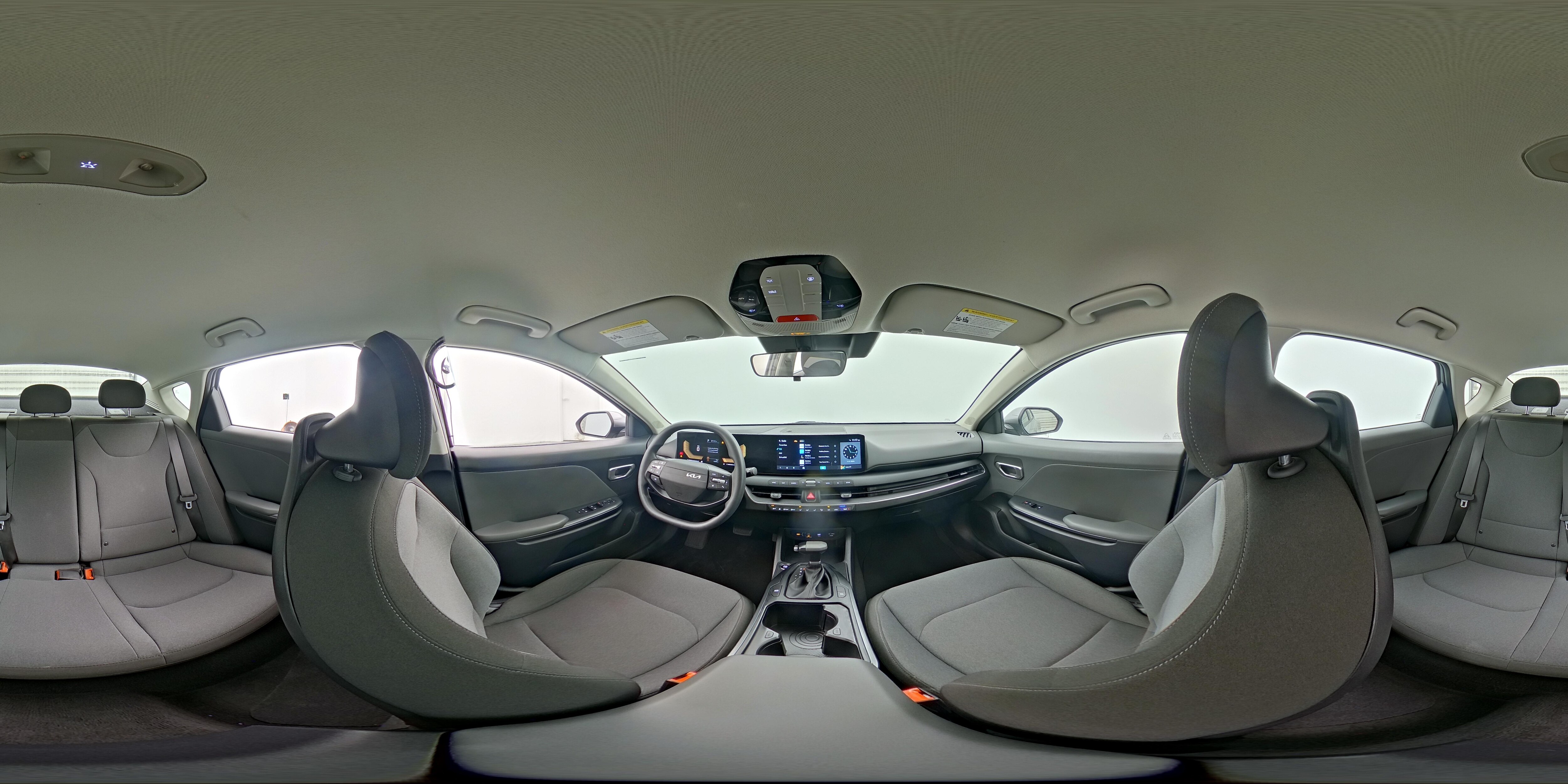 2025 Kia K4 LXS - Photo 24