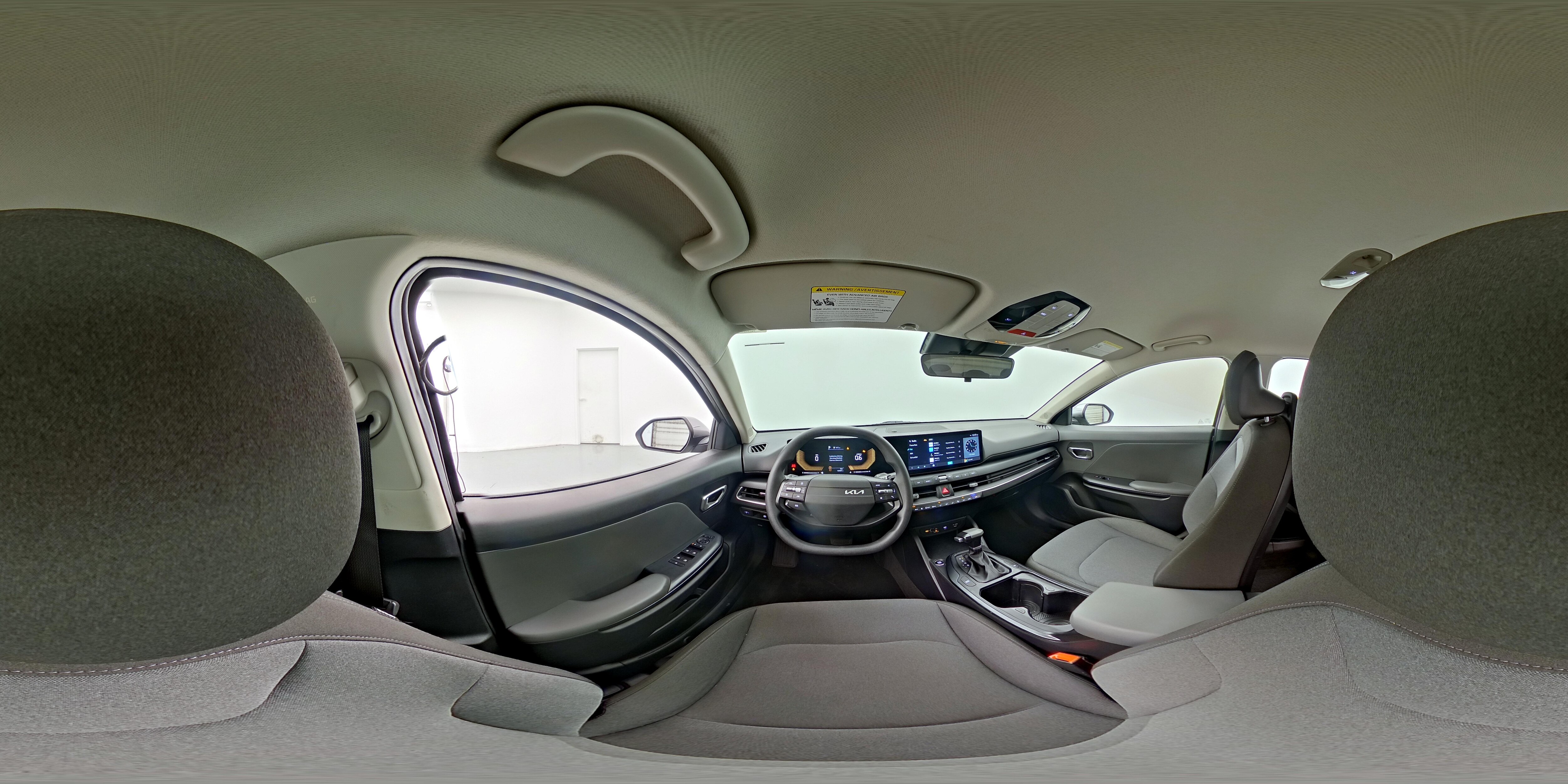 2025 Kia K4 LXS - Photo 26