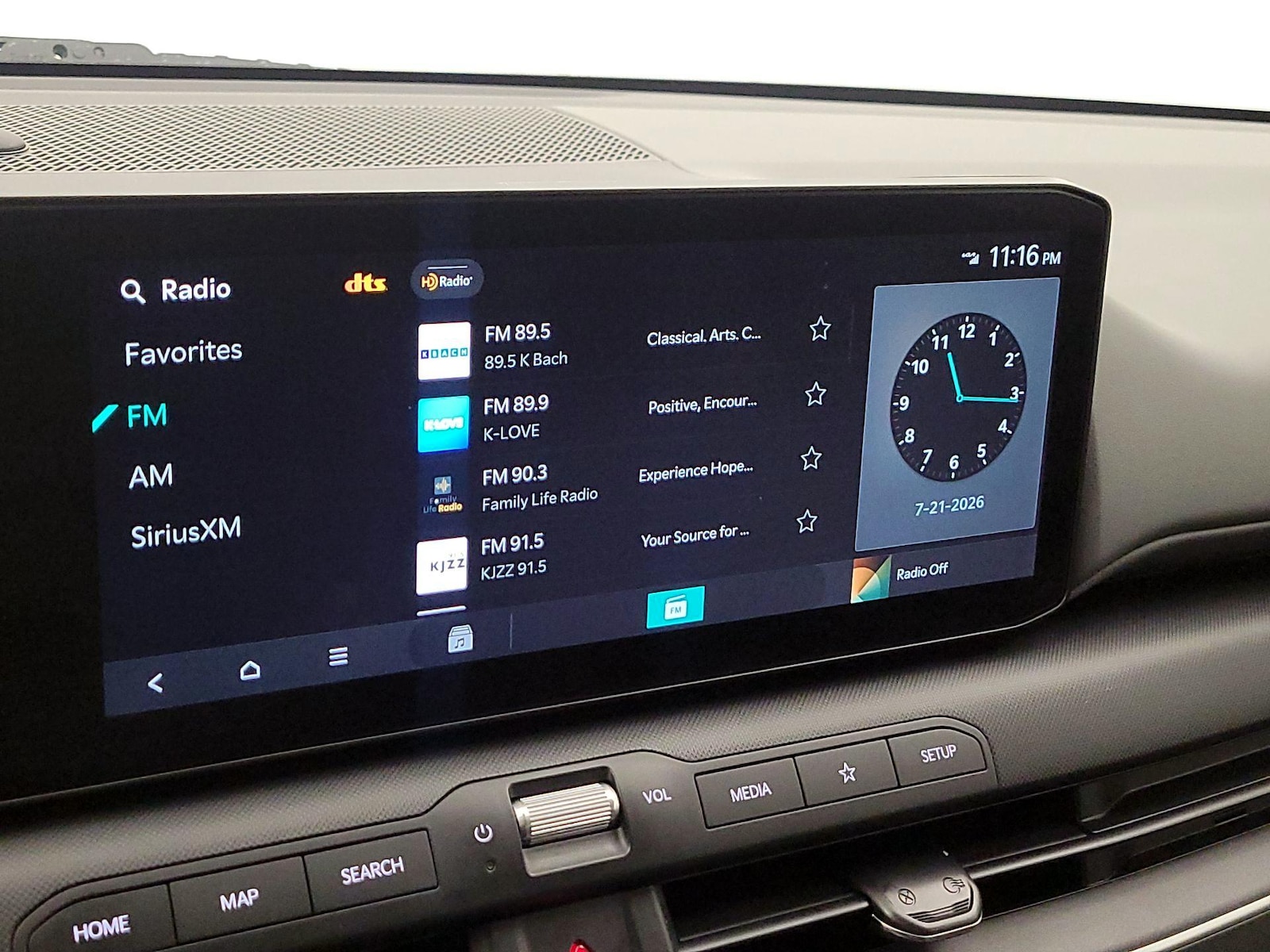 2025 Kia K4 LXS - Photo 16