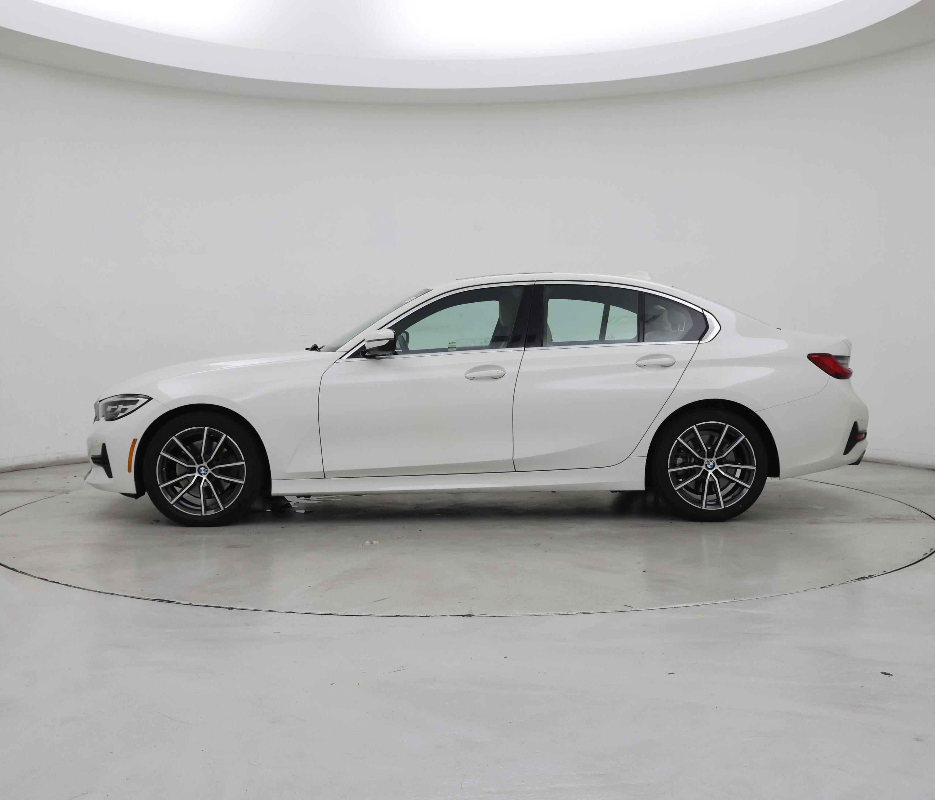 Thumbnail: 2020 BMW 3 Series - 3