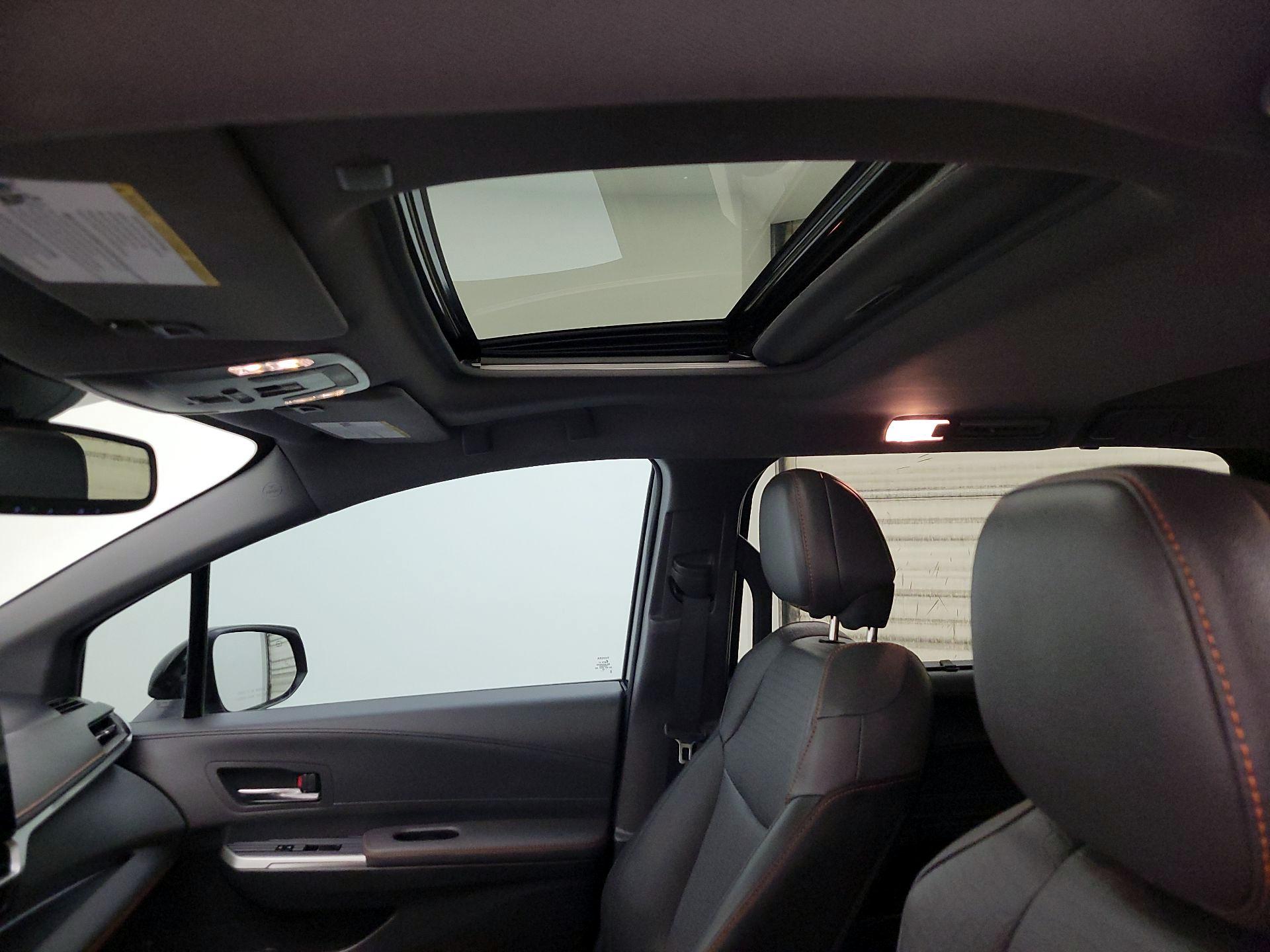 Thumbnail: 2022 Toyota Sienna - 20