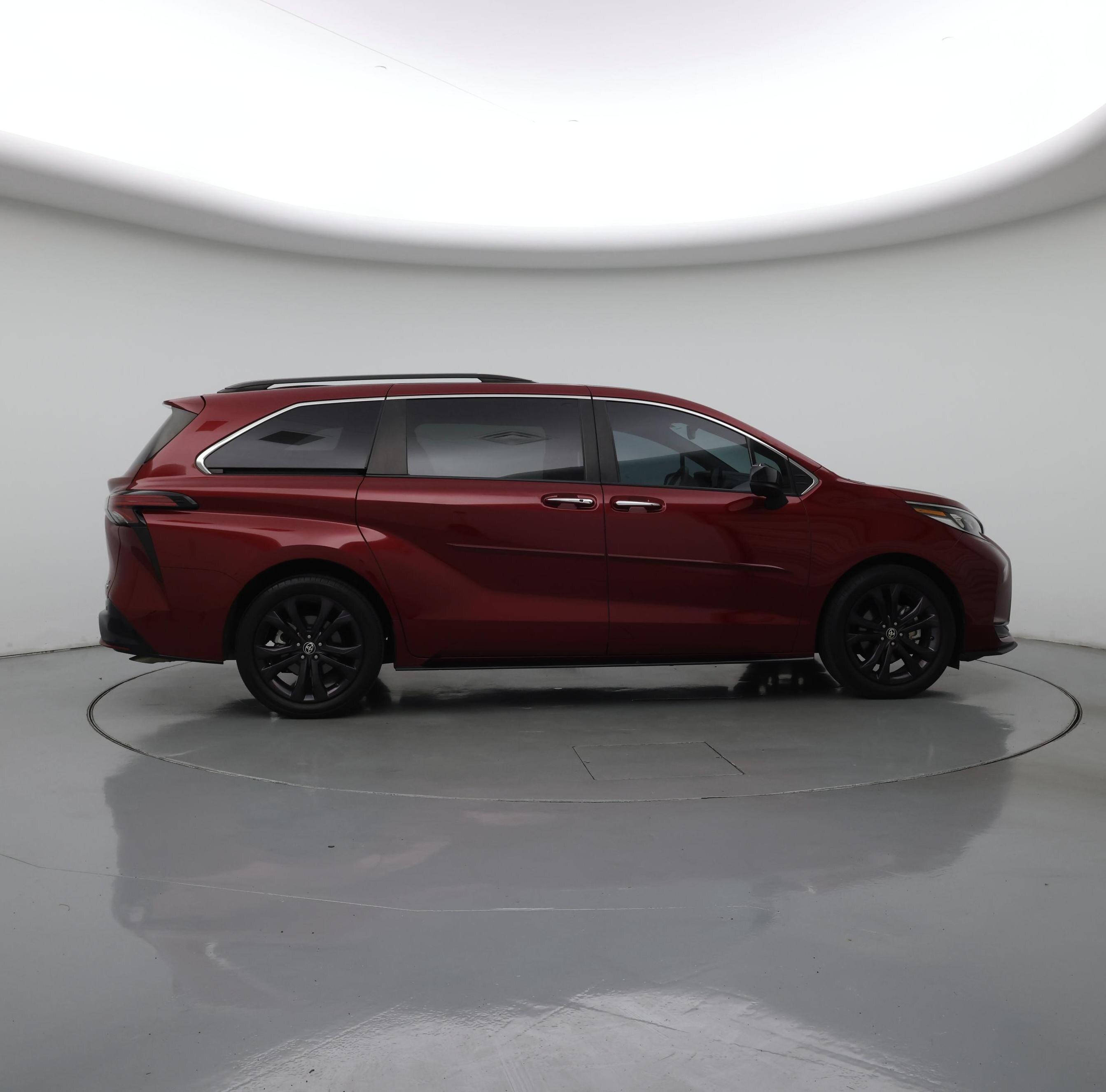 Thumbnail: 2022 Toyota Sienna - 7