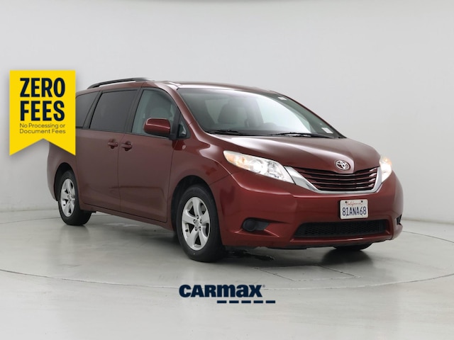 Red (Burgundy) 2017 Toyota Sienna Minivan Front-Wheel Drive Automatic