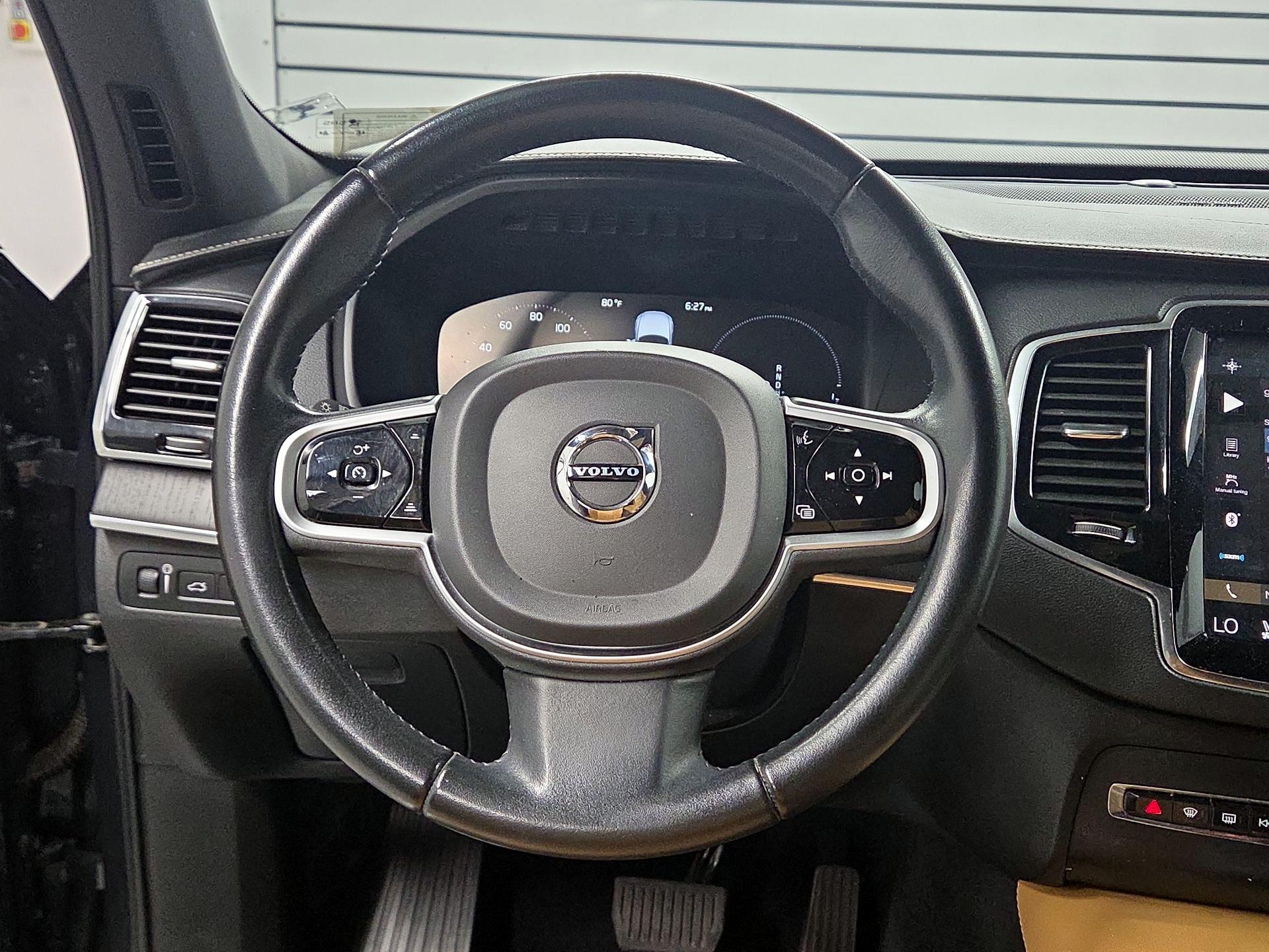 Thumbnail: 2022 Volvo XC90 - 10
