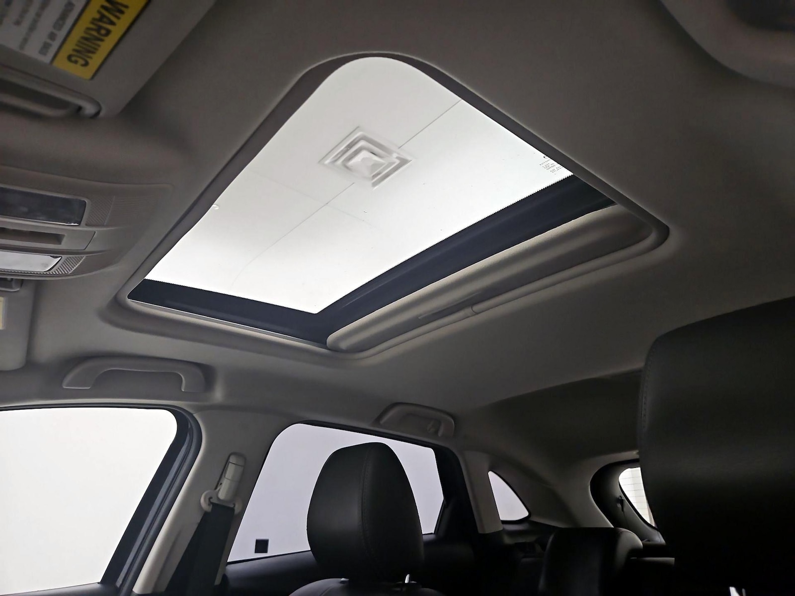 Sunroof(s) & Overhead Airbags