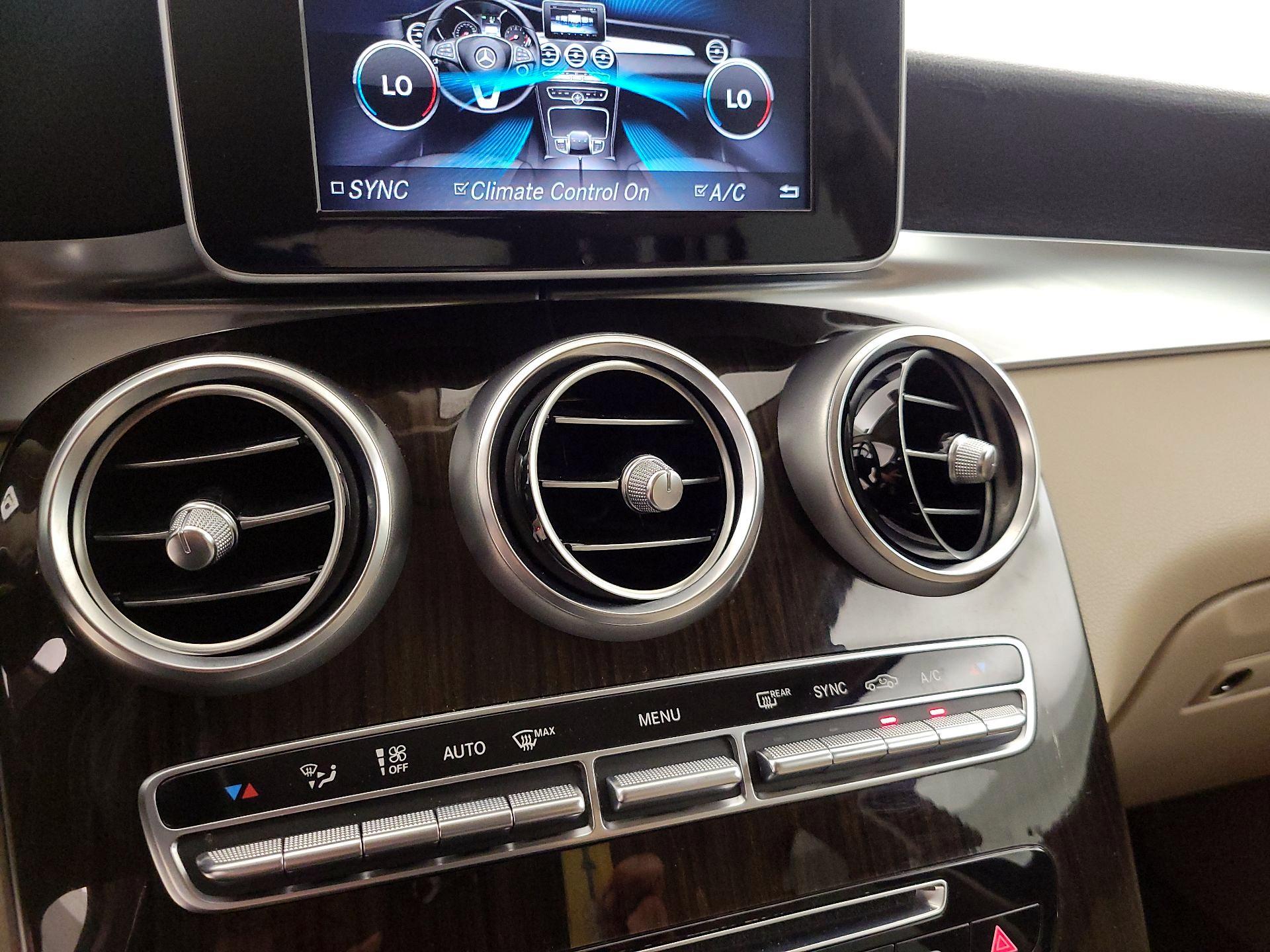 Thumbnail: 2019 Mercedes-Benz GLC - 16
