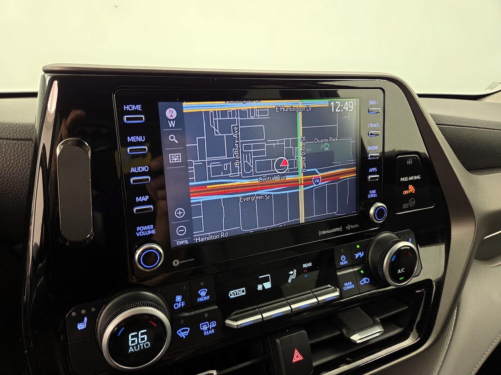 2021 Toyota Highlander XLE - Photo 15