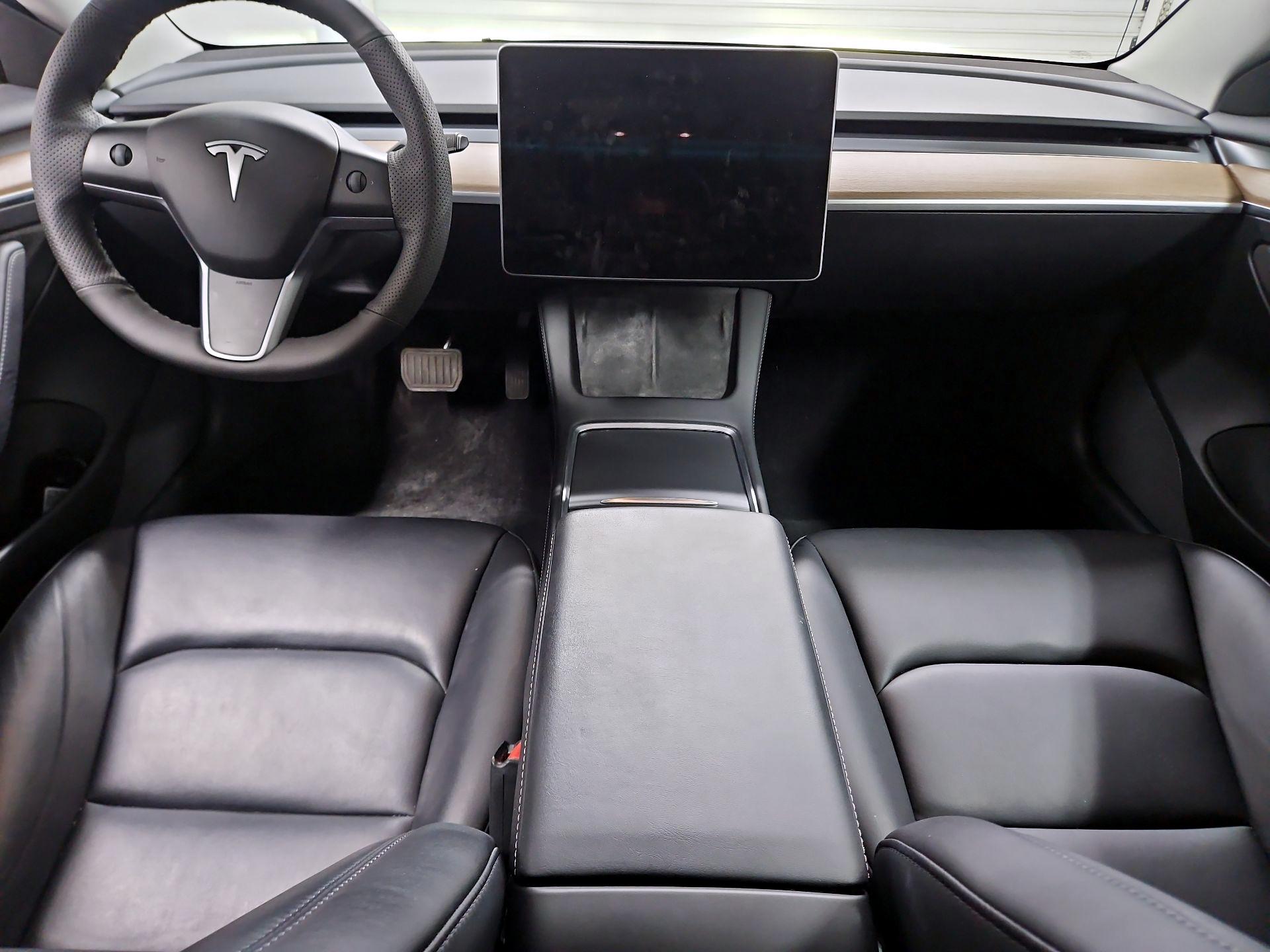 Thumbnail: 2023 Tesla Model 3 - 9