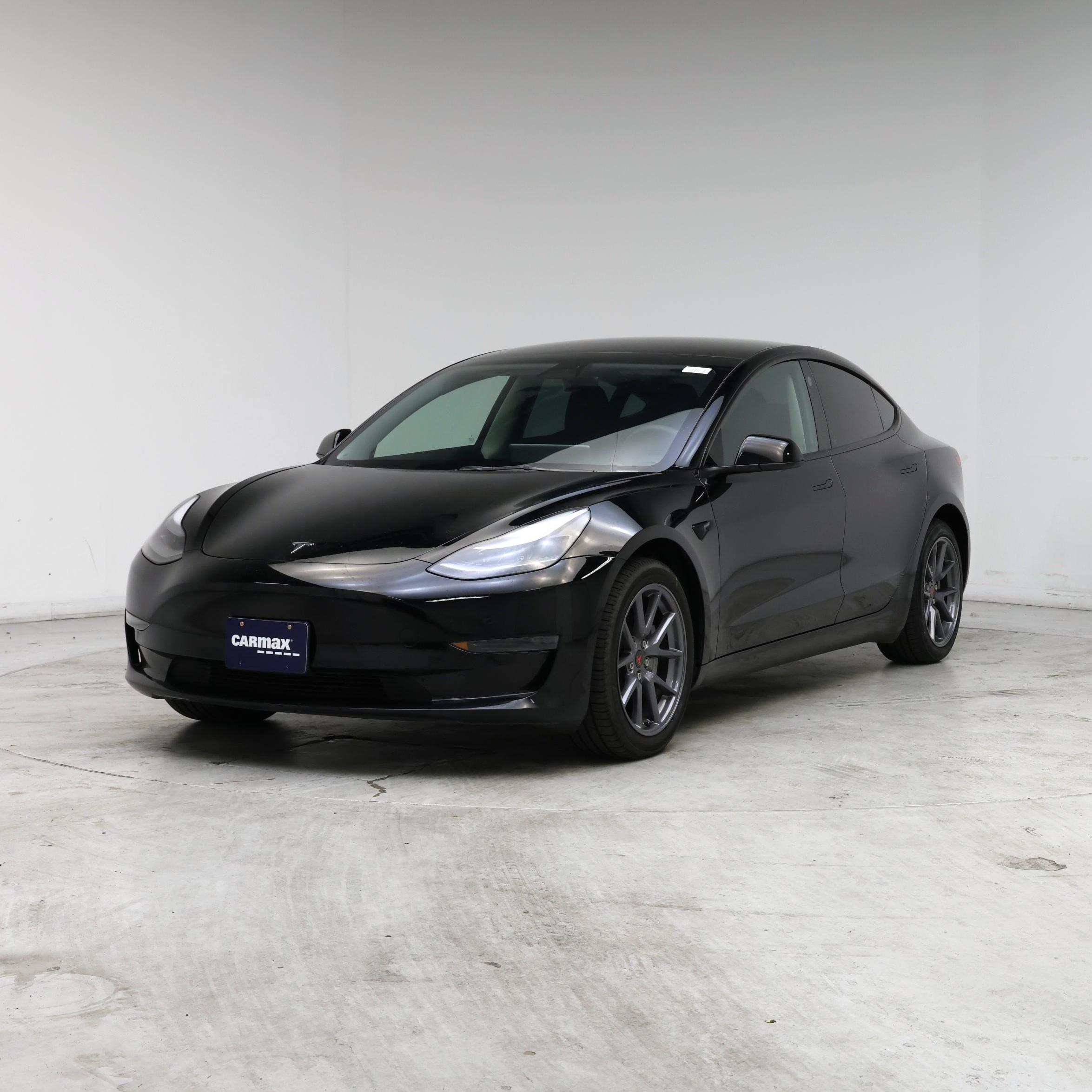 Thumbnail: 2023 Tesla Model 3 - 4