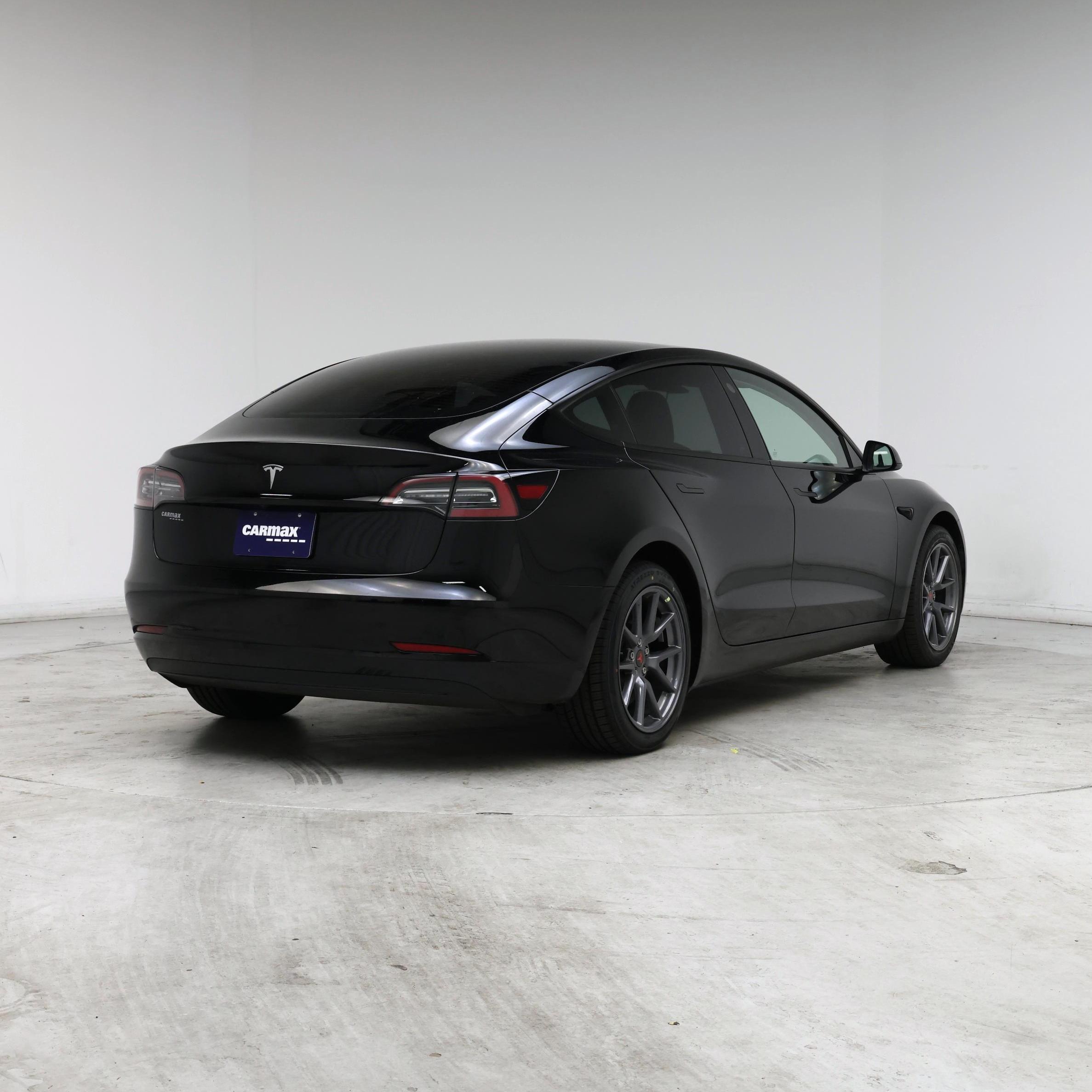 Thumbnail: 2023 Tesla Model 3 - 8