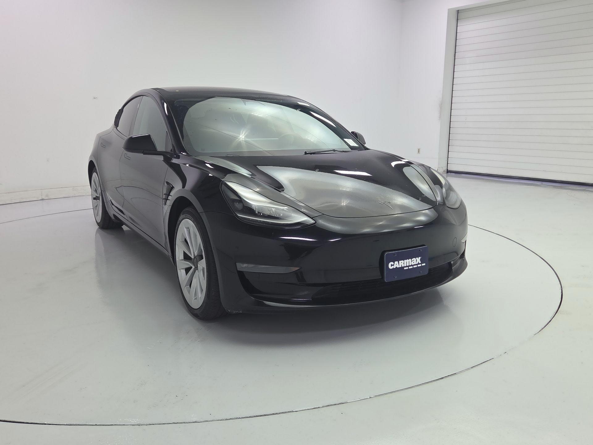 Thumbnail: 2022 Tesla Model 3 - 1