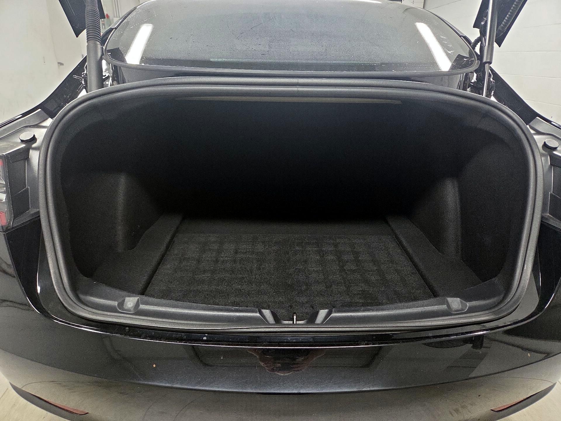Thumbnail: 2022 Tesla Model 3 - 18
