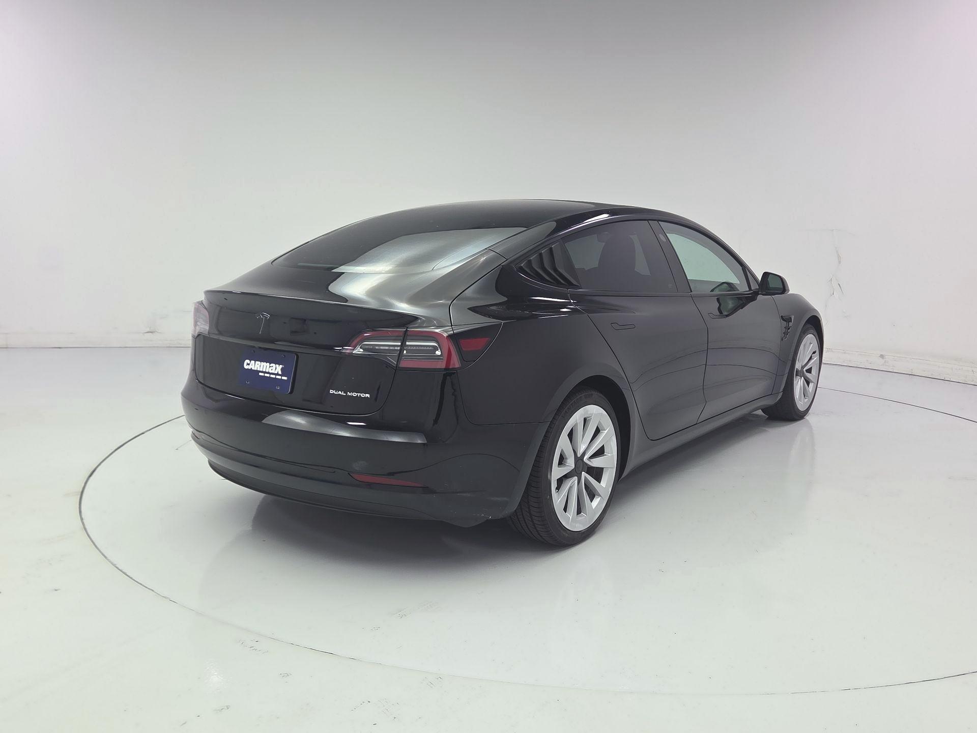 Thumbnail: 2022 Tesla Model 3 - 5