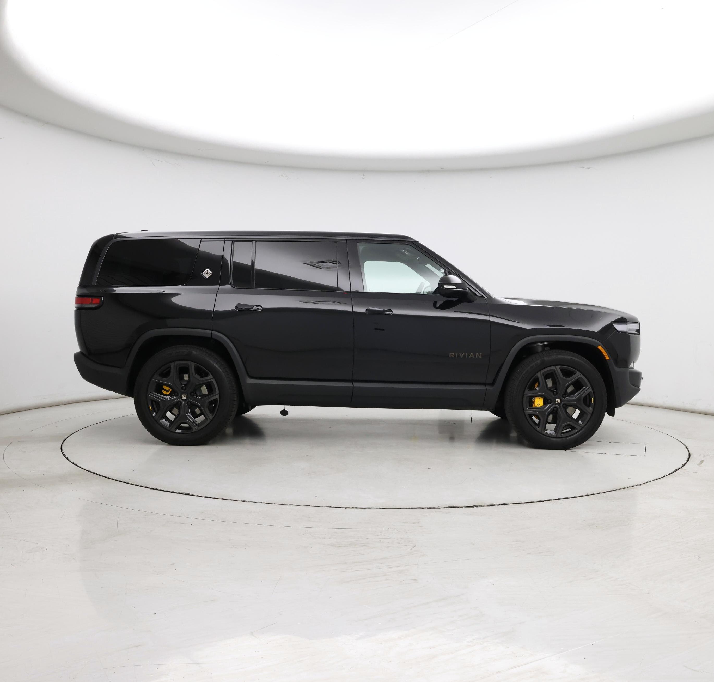 Thumbnail: 2026 Rivian R1S - 7