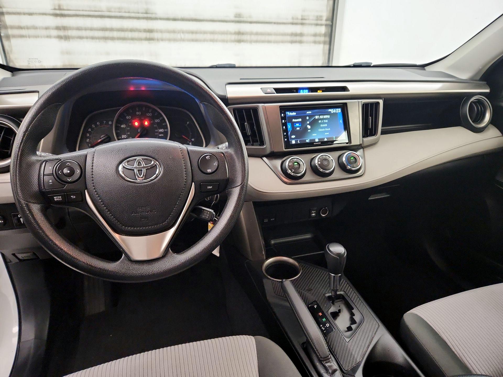 Thumbnail: 2014 Toyota RAV4 - 9