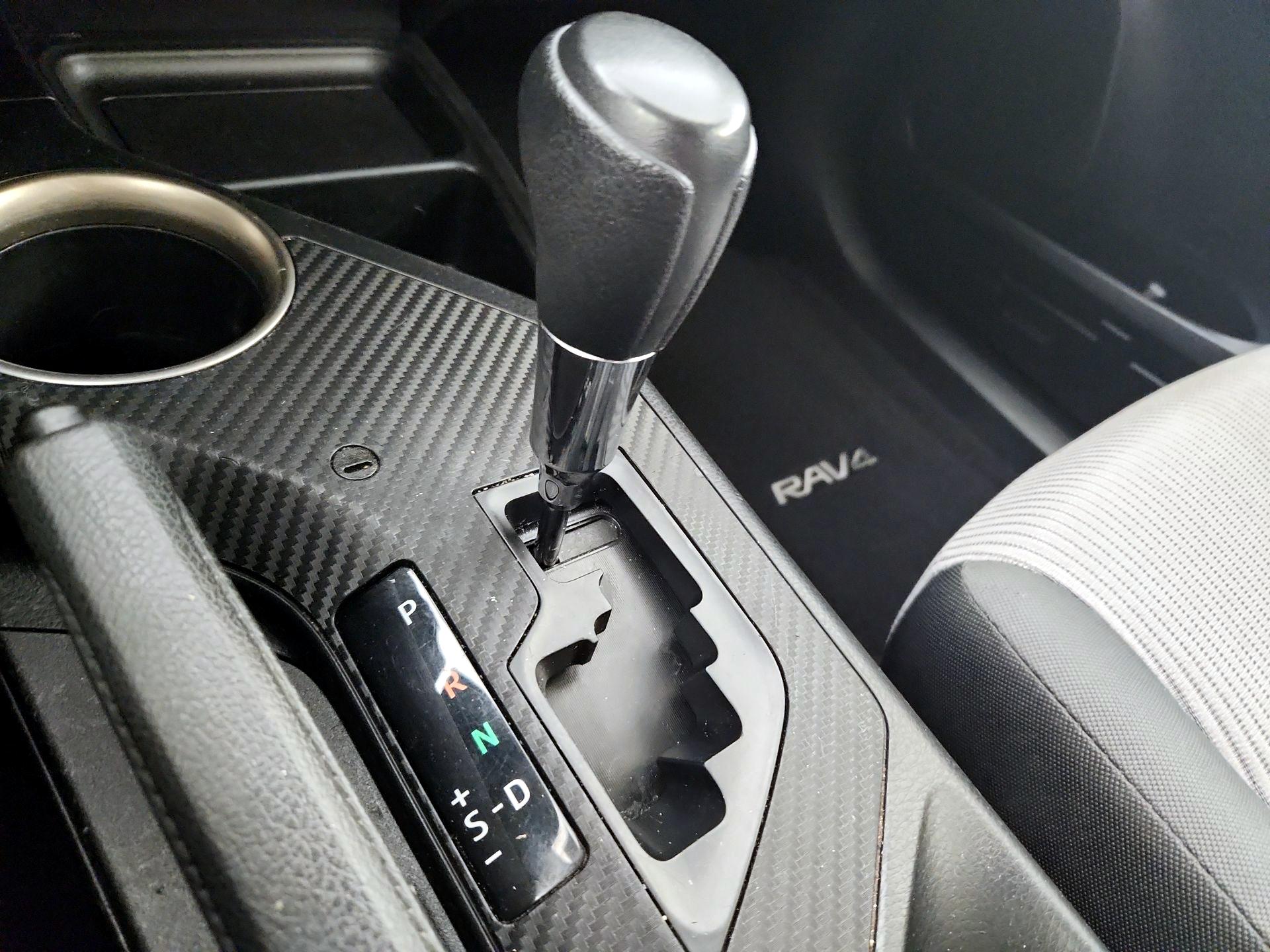 Thumbnail: 2014 Toyota RAV4 - 17