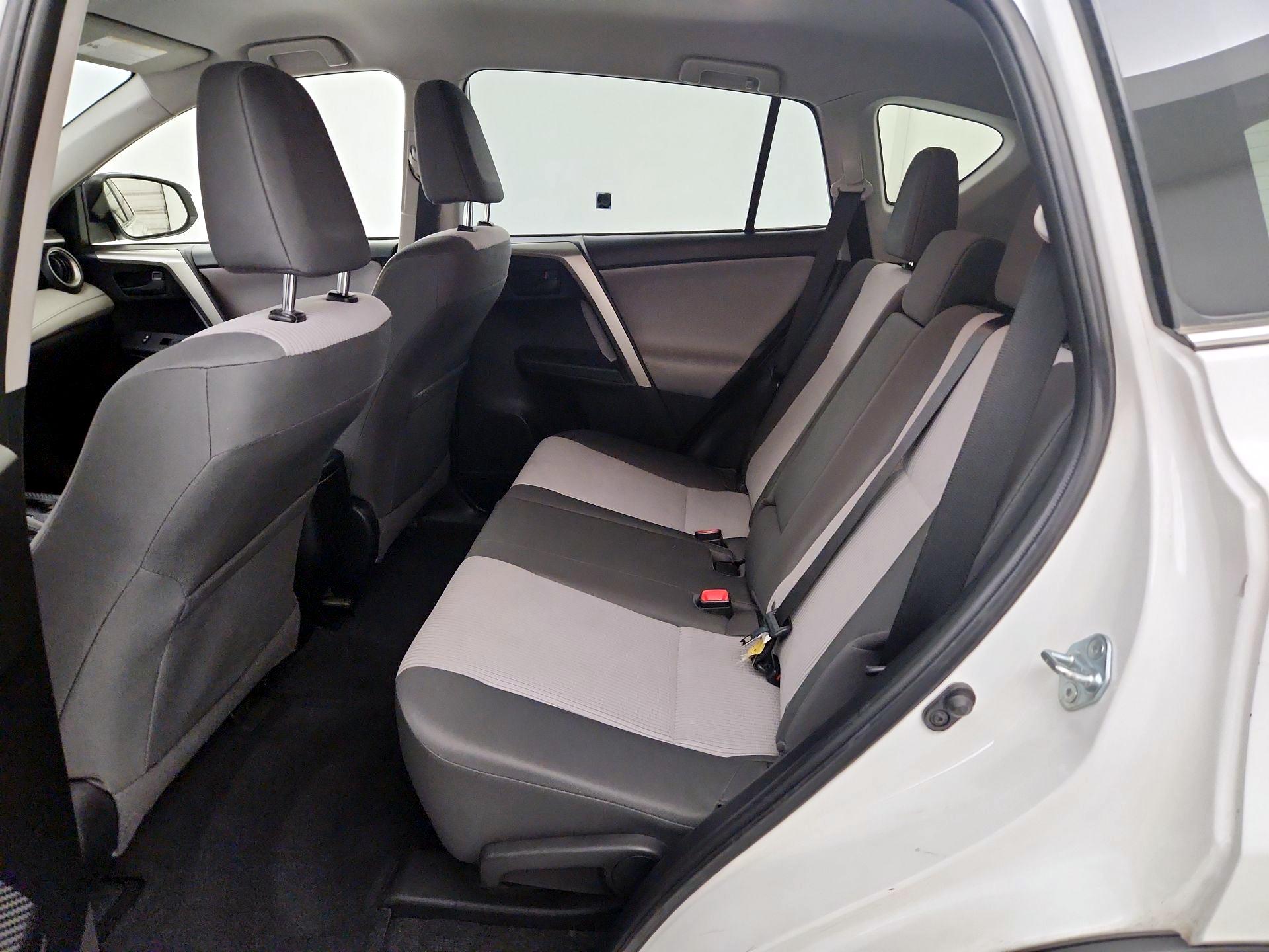 Thumbnail: 2014 Toyota RAV4 - 19