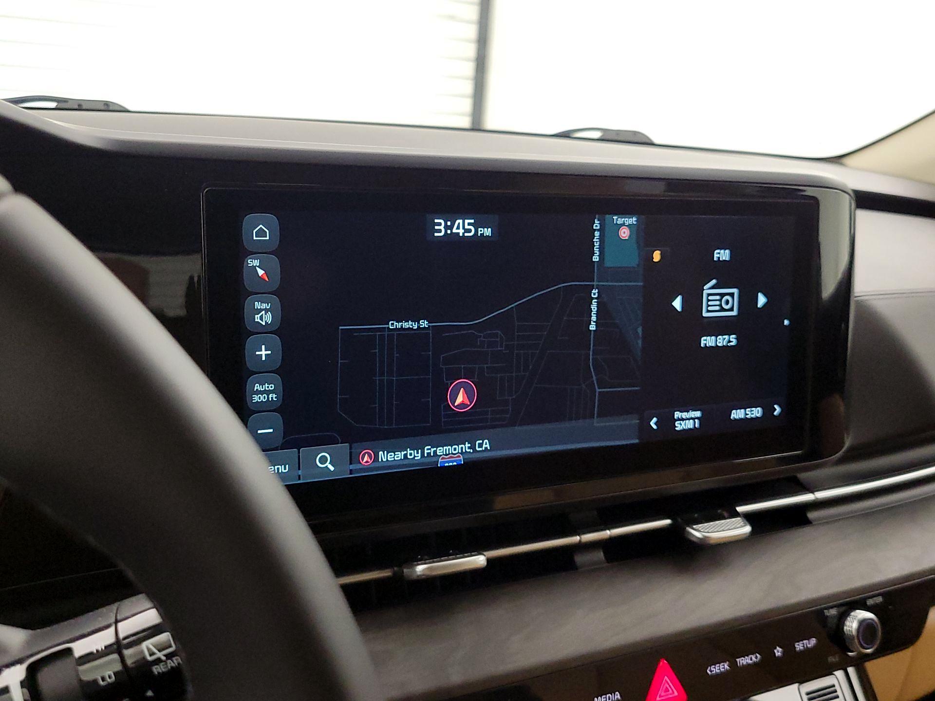 Thumbnail: 2023 Kia Carnival - 14