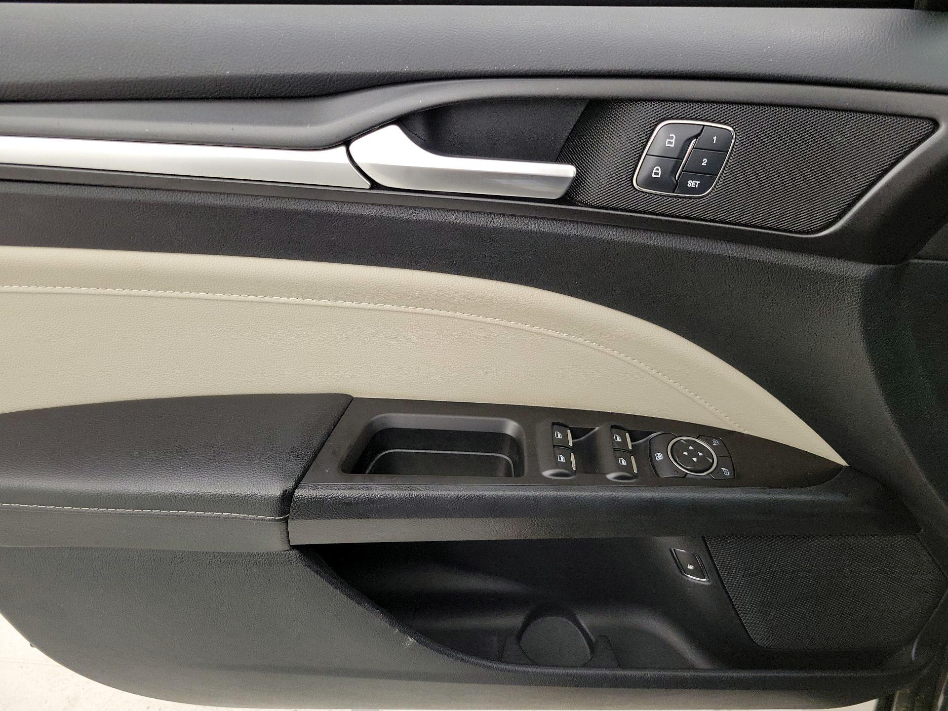 Thumbnail: 2018 Ford Fusion - 12