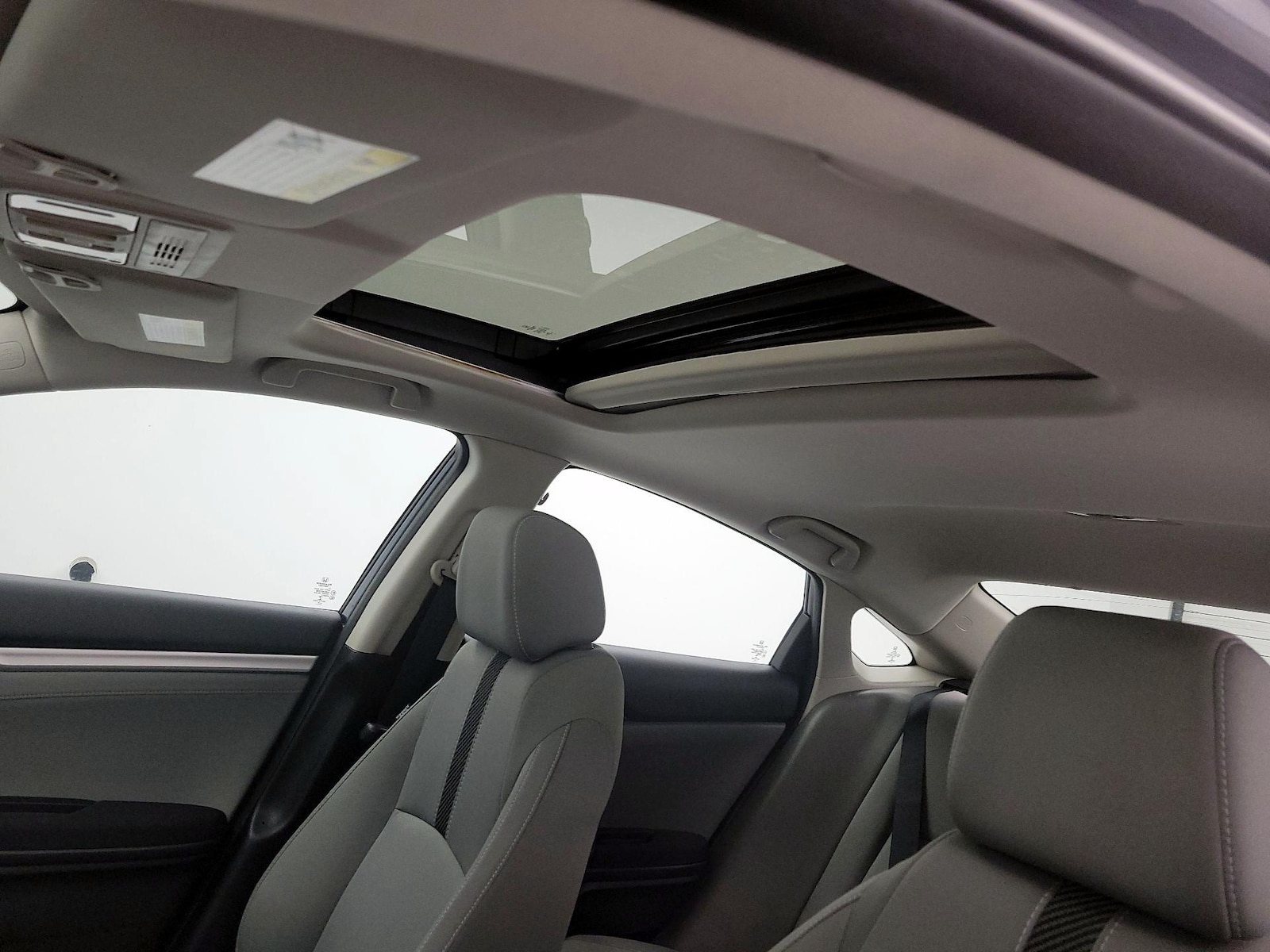 Sunroof(s) & Overhead Airbags