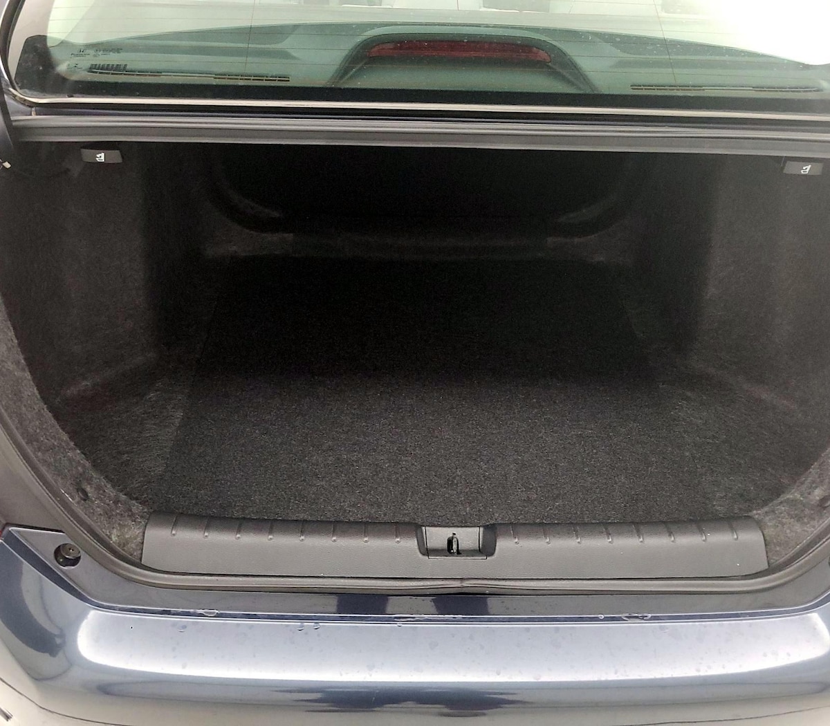 Trunk/Cargo (Seats Up)