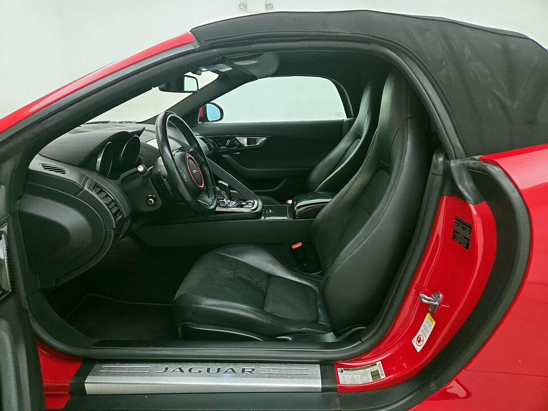 Thumbnail: 2017 Jaguar F-Type - 11