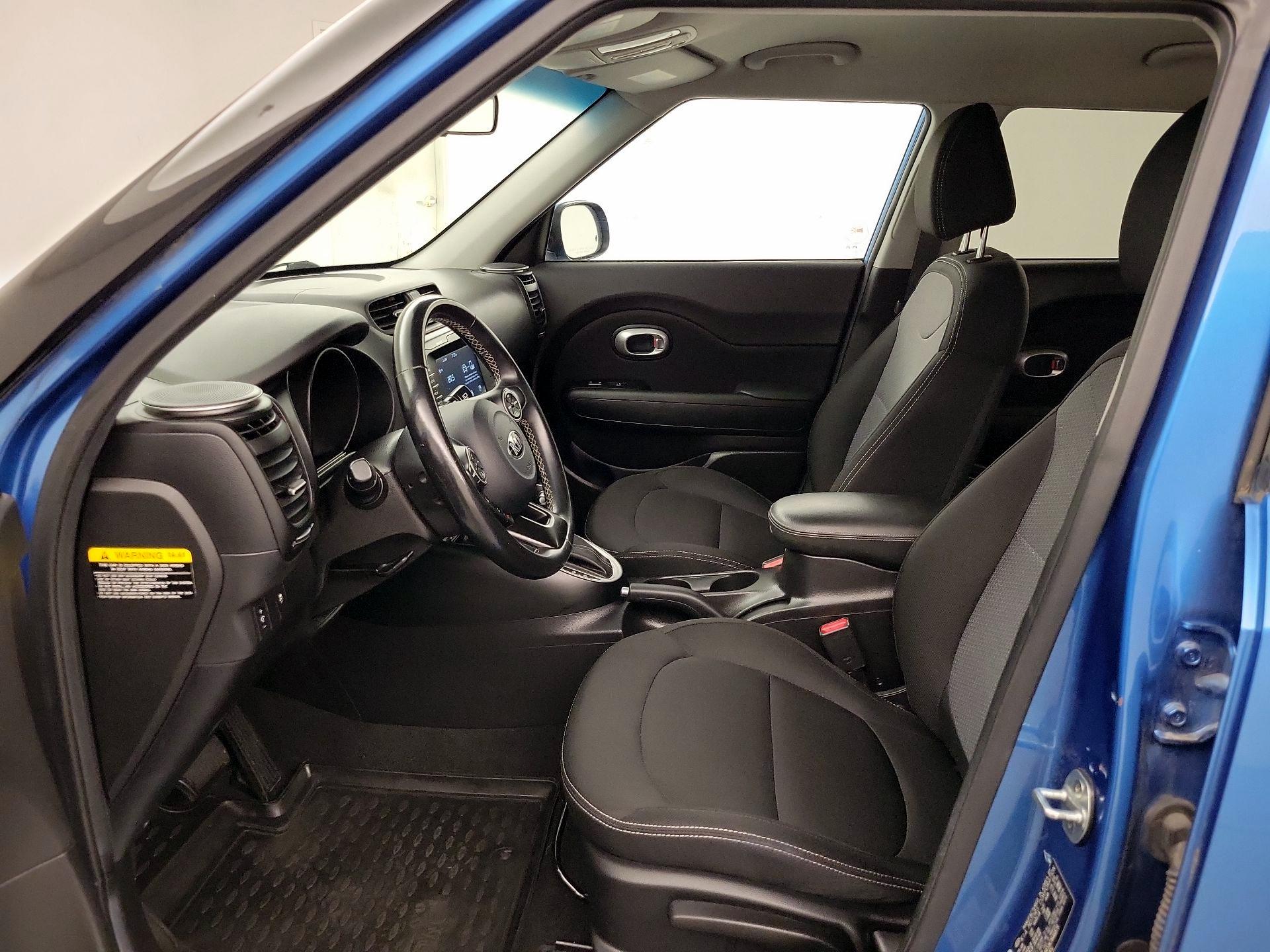 Thumbnail: 2019 Kia Soul - 11