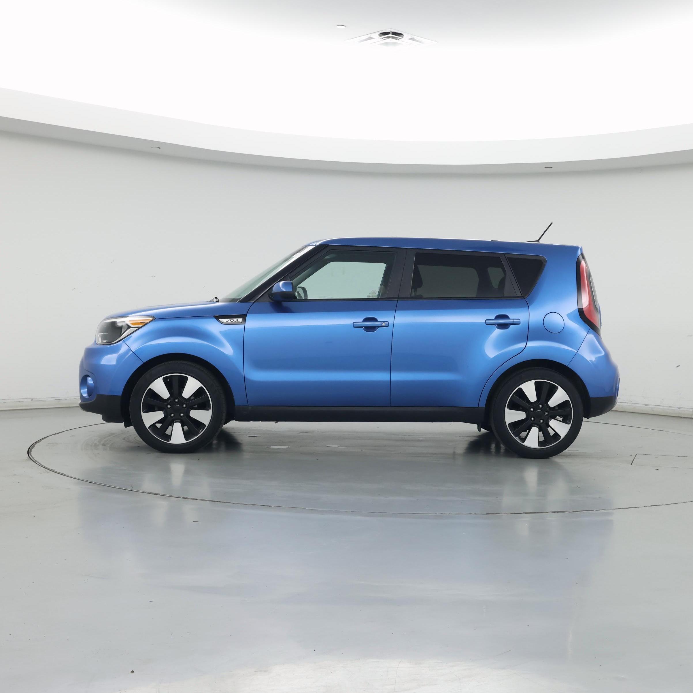 Thumbnail: 2019 Kia Soul - 3