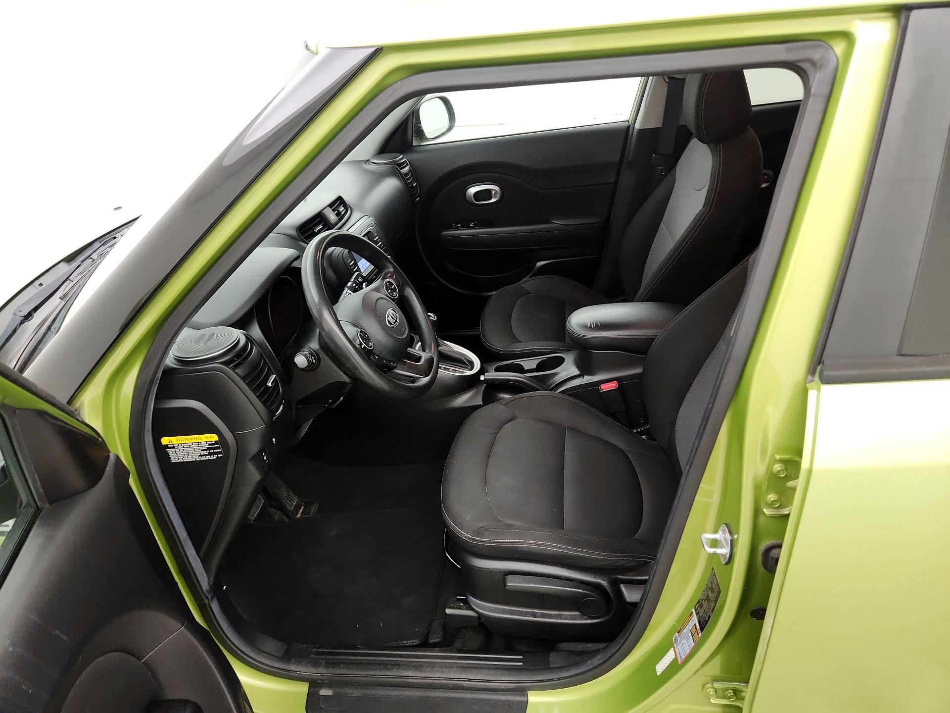 Thumbnail: 2017 Kia Soul - 11