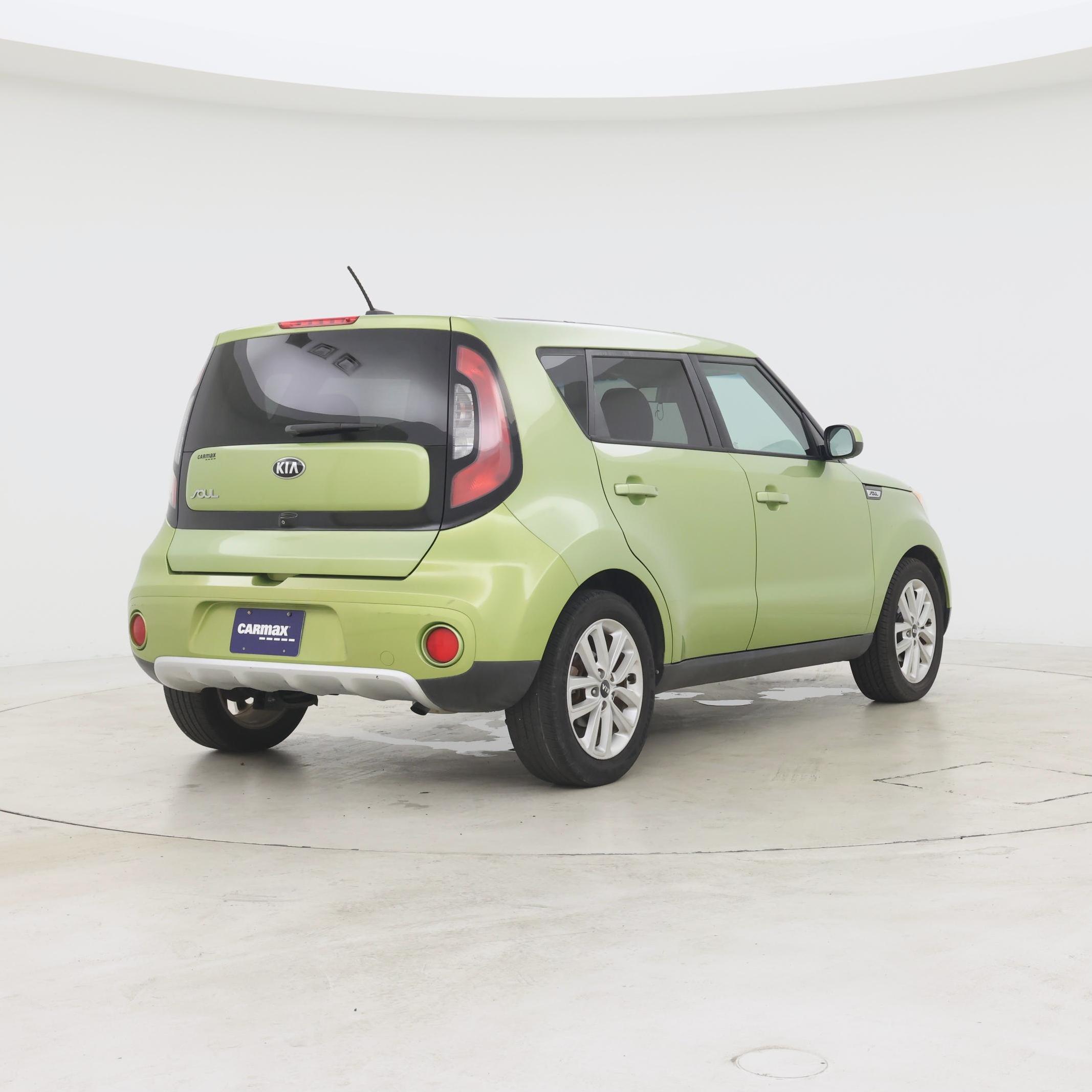 Thumbnail: 2017 Kia Soul - 8