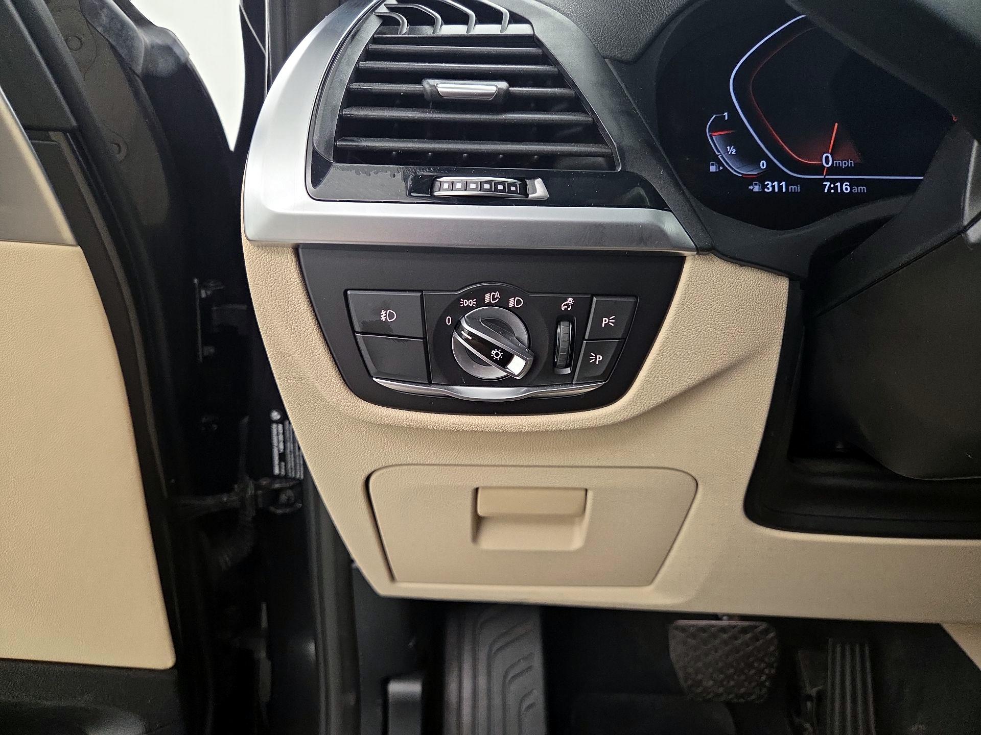 Thumbnail: 2021 BMW X3 - 13