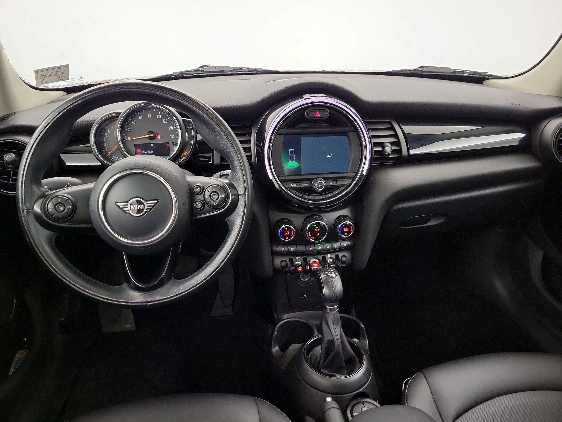 Thumbnail: 2019 MINI Cooper Hardtop - 9