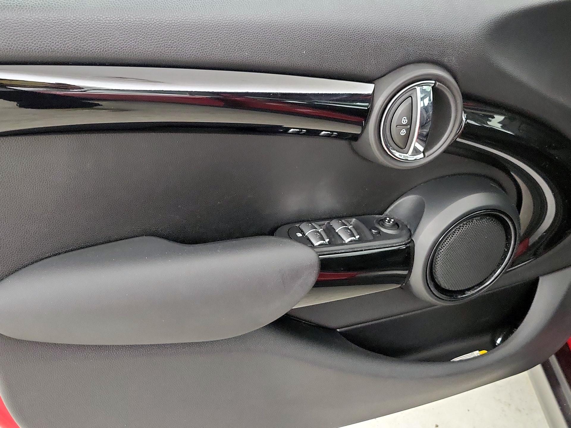 Thumbnail: 2019 MINI Cooper Hardtop - 12