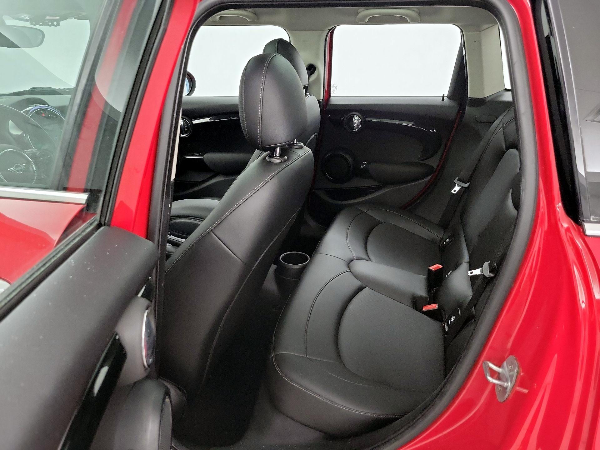 Thumbnail: 2019 MINI Cooper Hardtop - 20