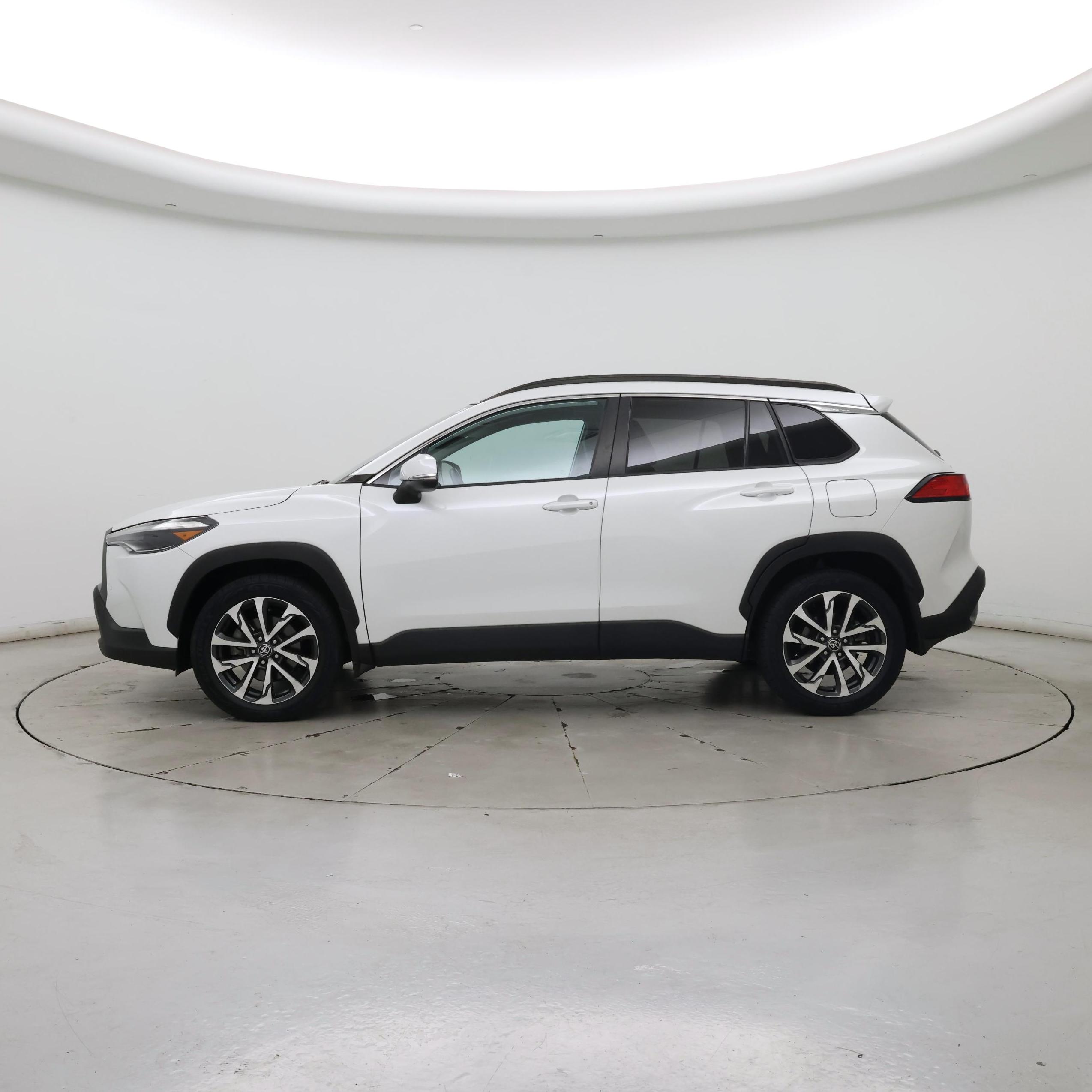 Thumbnail: 2022 Toyota Corolla Cross - 3