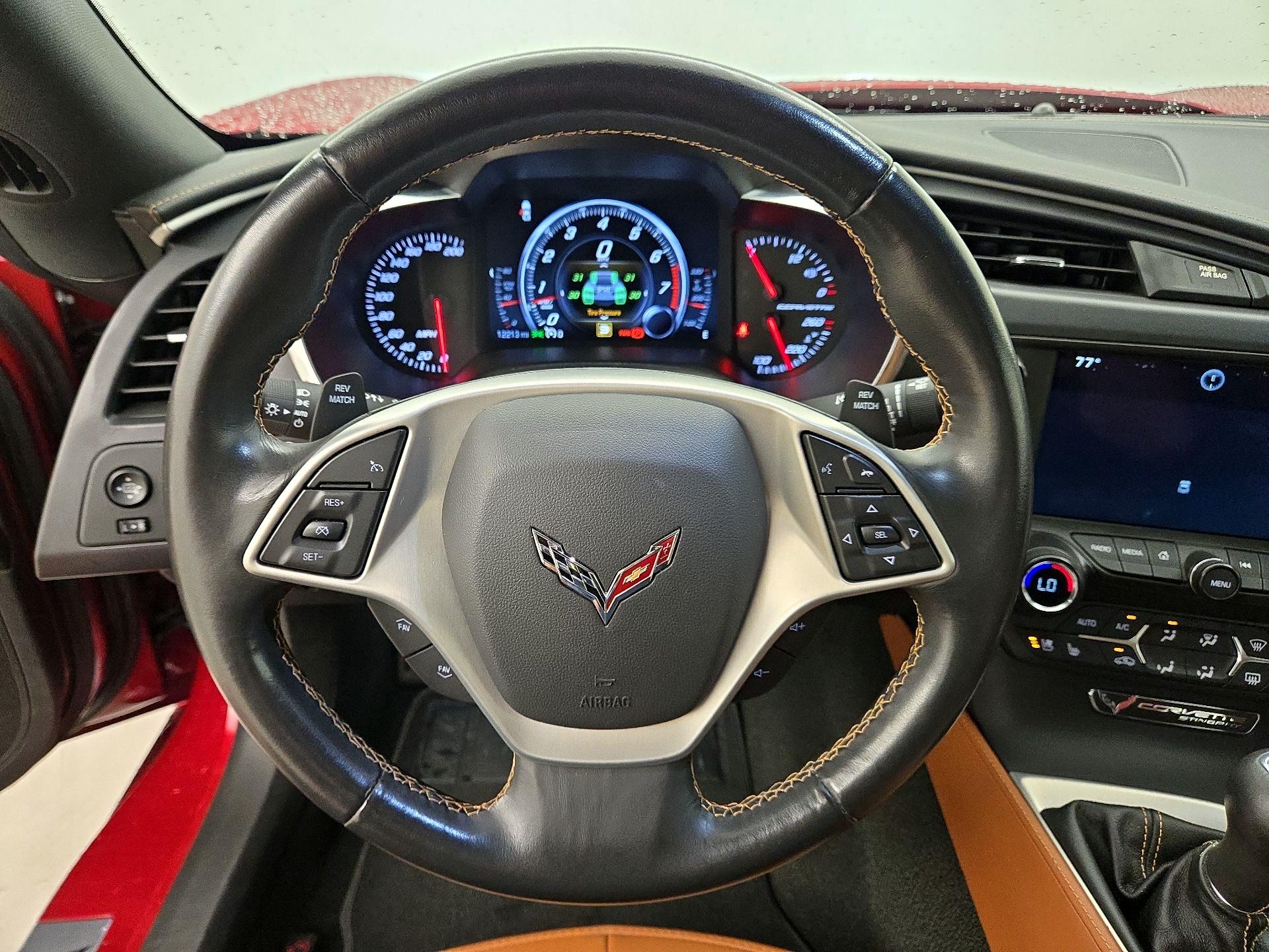 Thumbnail: 2015 Chevrolet Corvette - 10