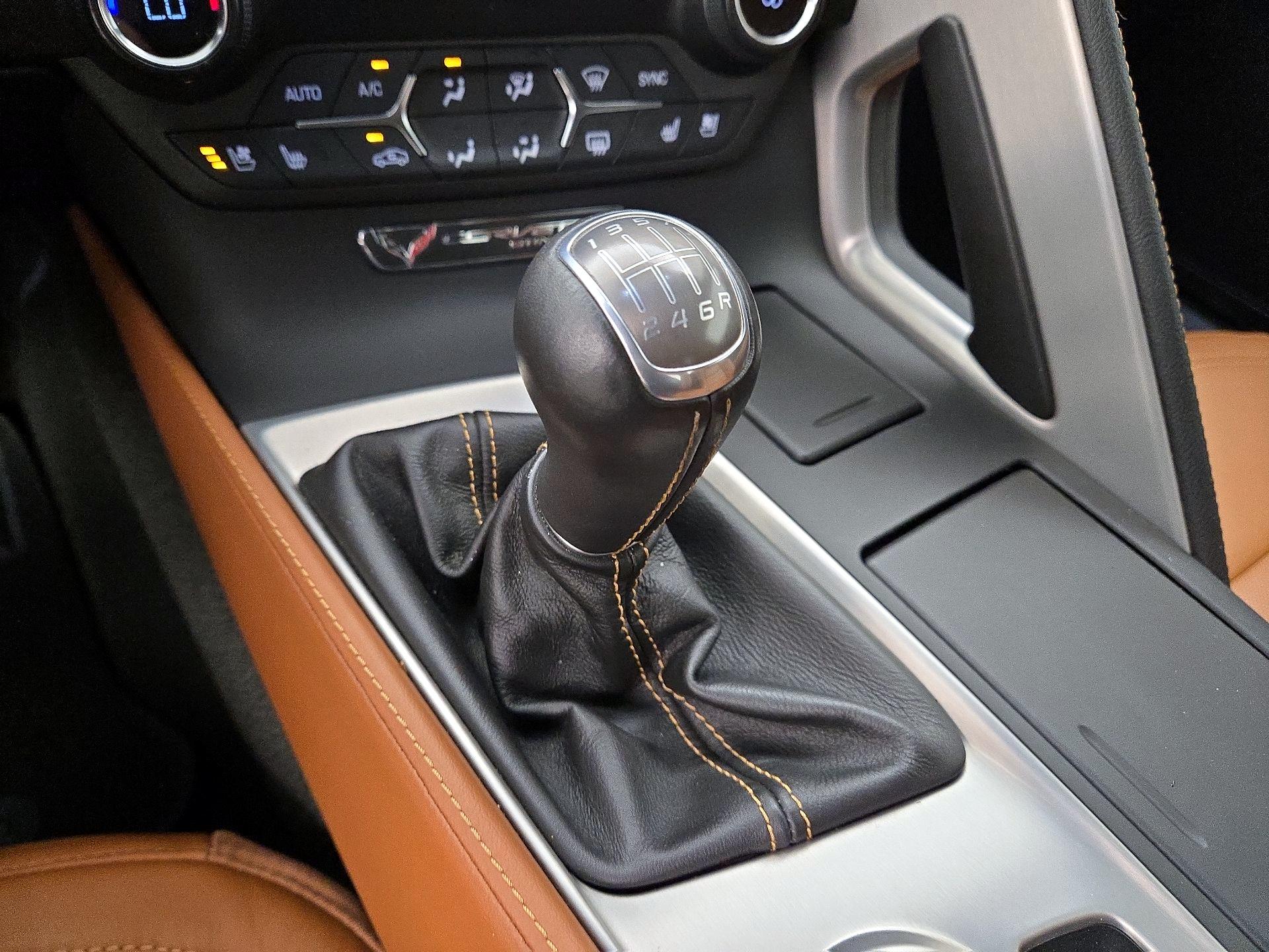Thumbnail: 2015 Chevrolet Corvette - 18
