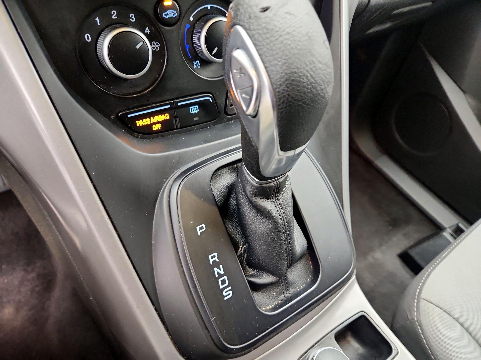 Thumbnail: 2016 Ford Escape - 17