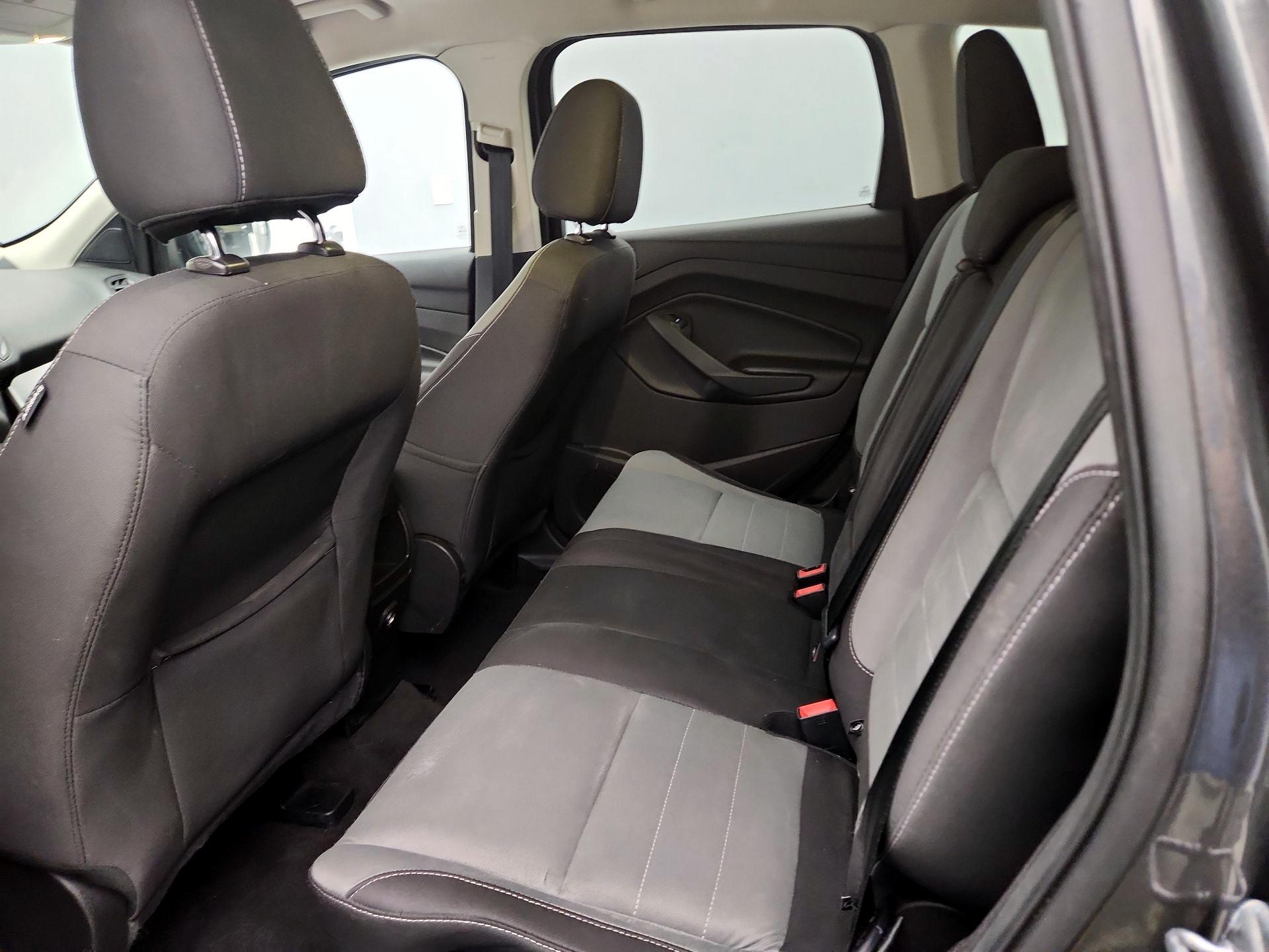 Thumbnail: 2016 Ford Escape - 19