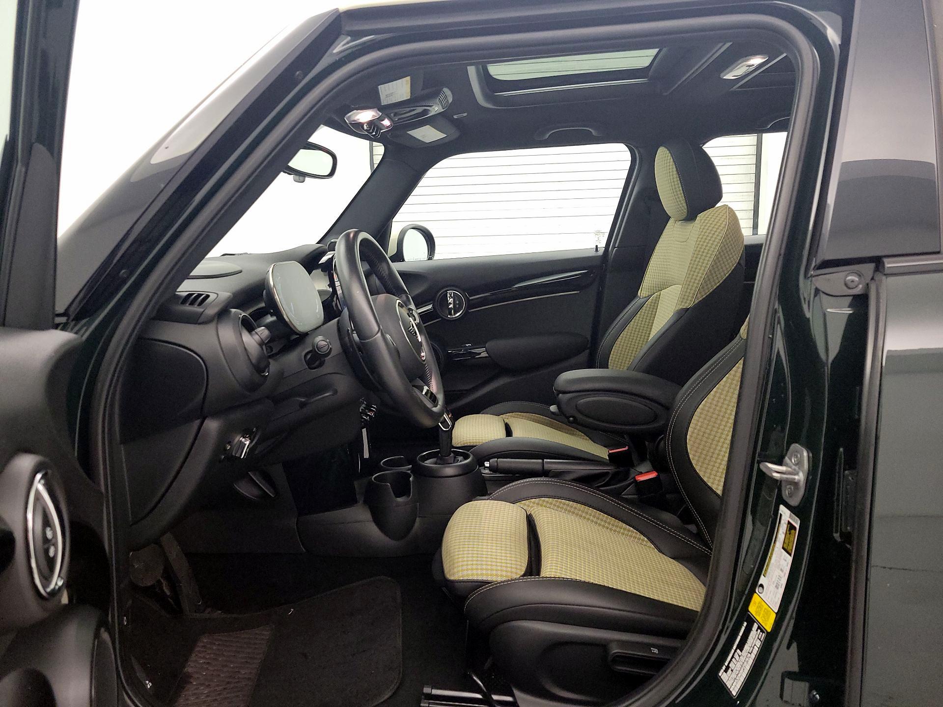Thumbnail: 2023 MINI Cooper Hardtop - 11