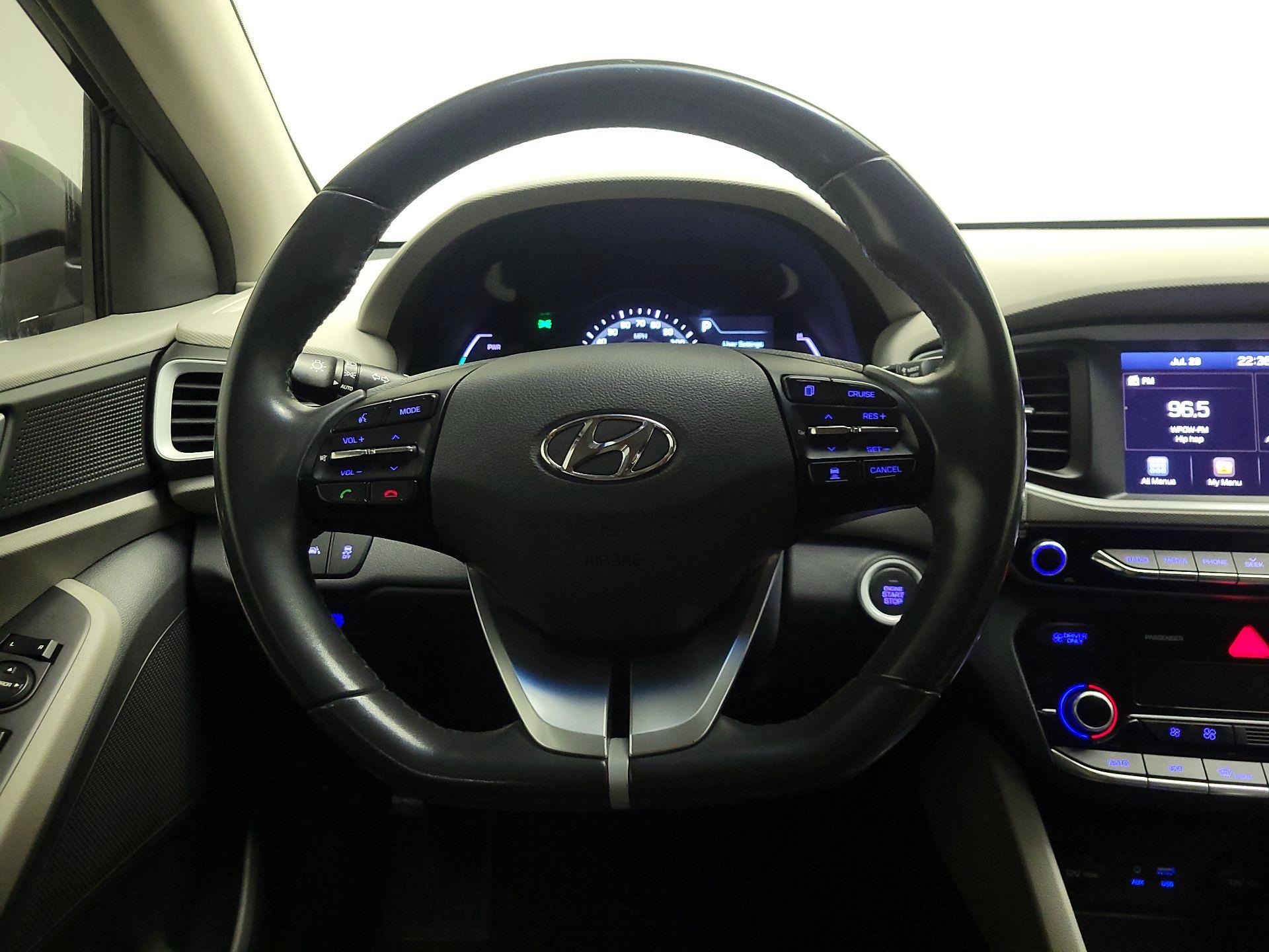 Thumbnail: 2017 Hyundai Ioniq - 10