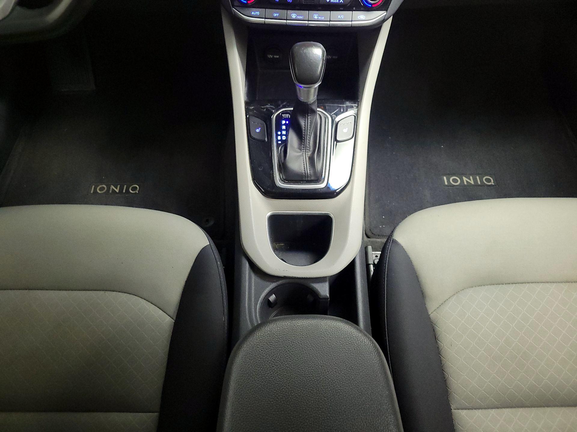 Thumbnail: 2017 Hyundai Ioniq - 17