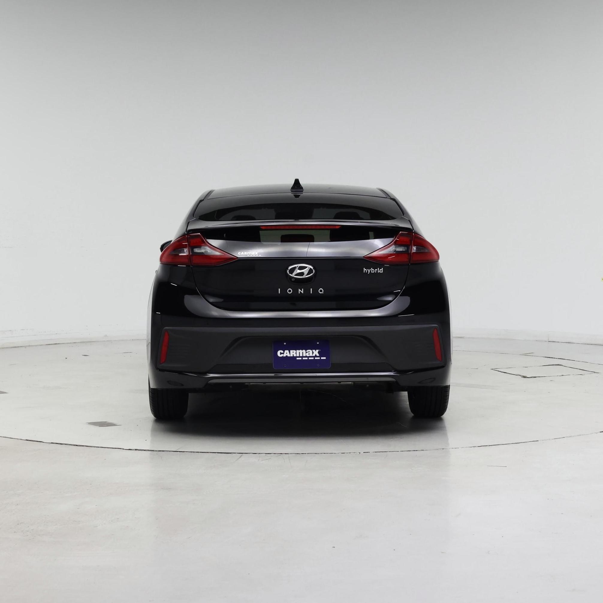 Thumbnail: 2017 Hyundai Ioniq - 6
