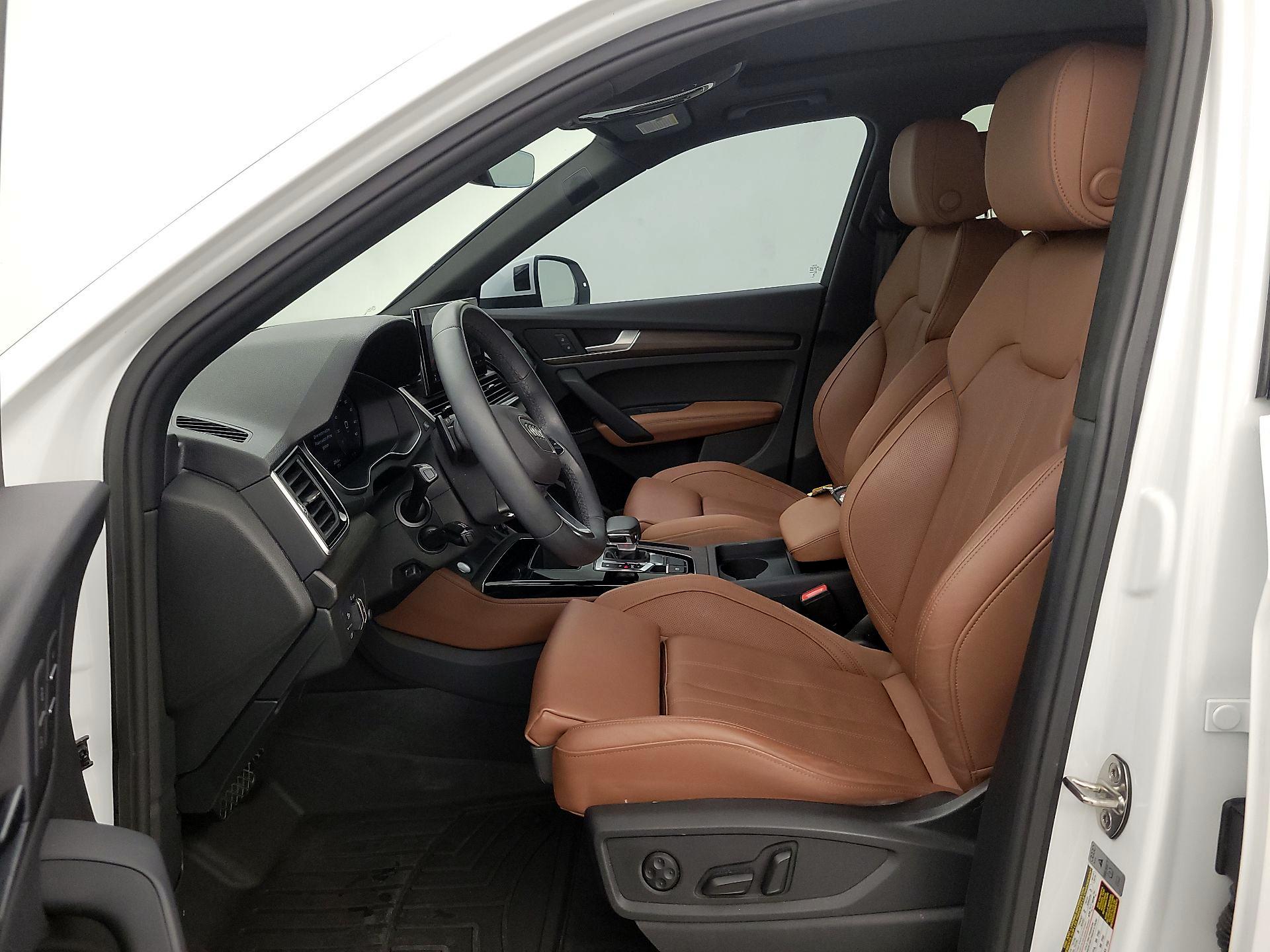Thumbnail: 2024 Audi Q5 - 11